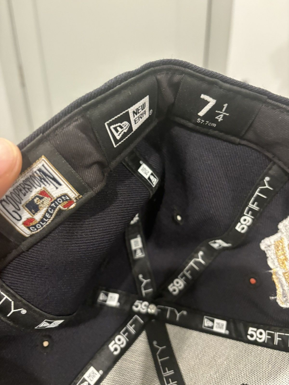 New Era New Era Yankee TMark “Hip-Hop 50th Anniversary” Fitted 7 1/4 Size ONE SIZE - 6 Thumbnail