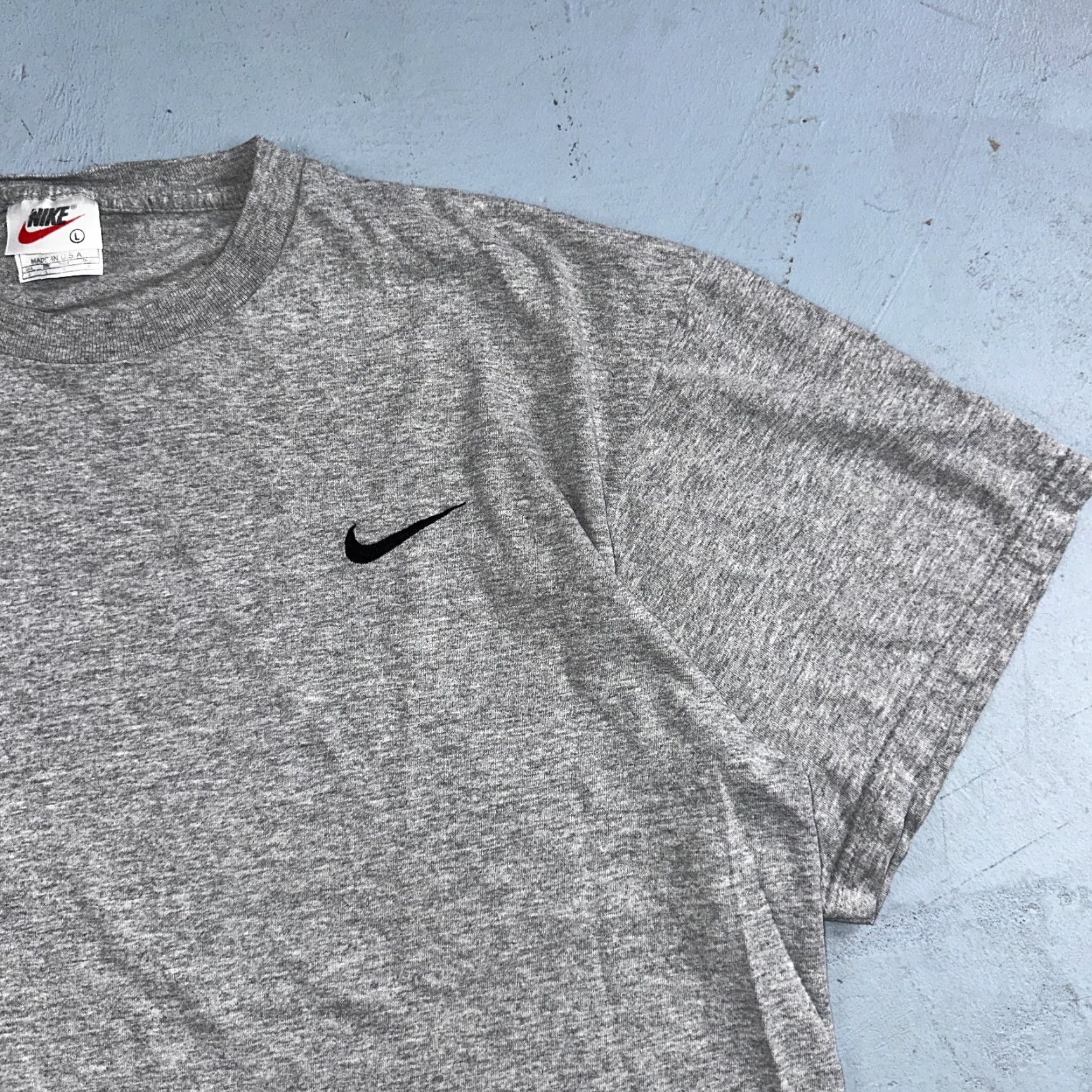 Nike VINTAGE Nike T-Shirt Men Large Gray 90s Logo Crew Neck Short Sleeve All Seasons USA Size US L / EU 52-54 / 3 - 3 Thumbnail