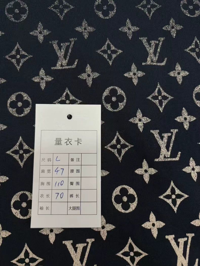 Louis Vuitton Louis Vuitton Dark blue gradient short sleeve Size US L / EU 52-54 / 3 - 7 Thumbnail