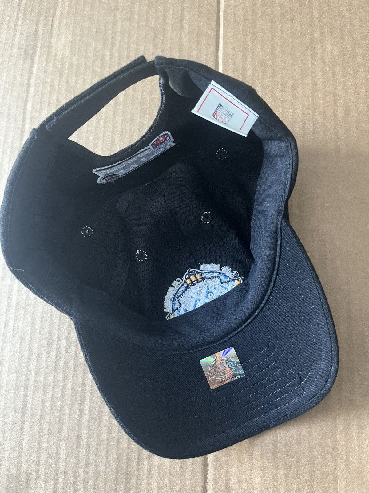 NFL × Reebok × Vintage 2003 Super Bowl Reebok Hat Size ONE SIZE - 4 Thumbnail