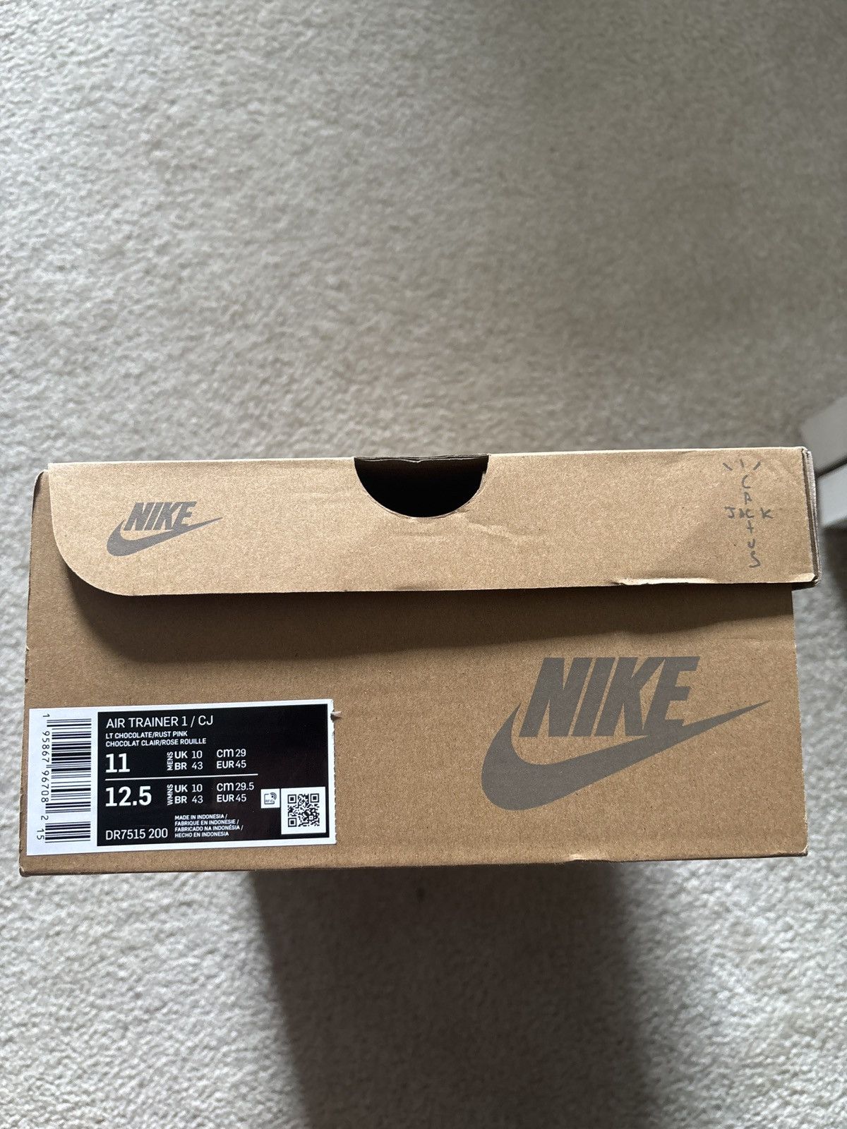 Nike × Travis Scott Travis Scott Air trainer 1 Size US 11 / EU 44 - 7 Thumbnail