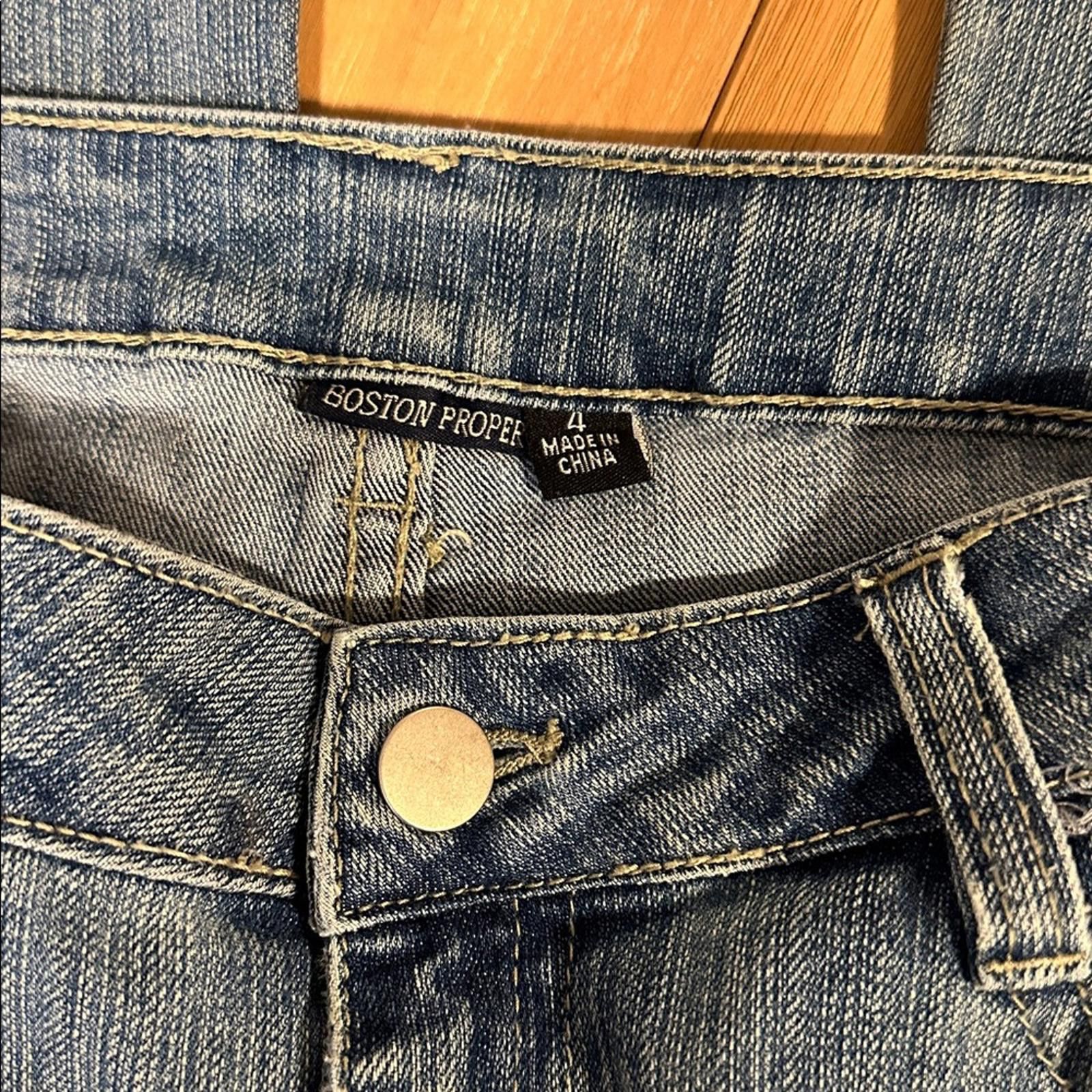 Other Boston Proper size 4 Blue Flare Jeans with White Embroidery Size 27" / US 4 / IT 40 - 3 Thumbnail