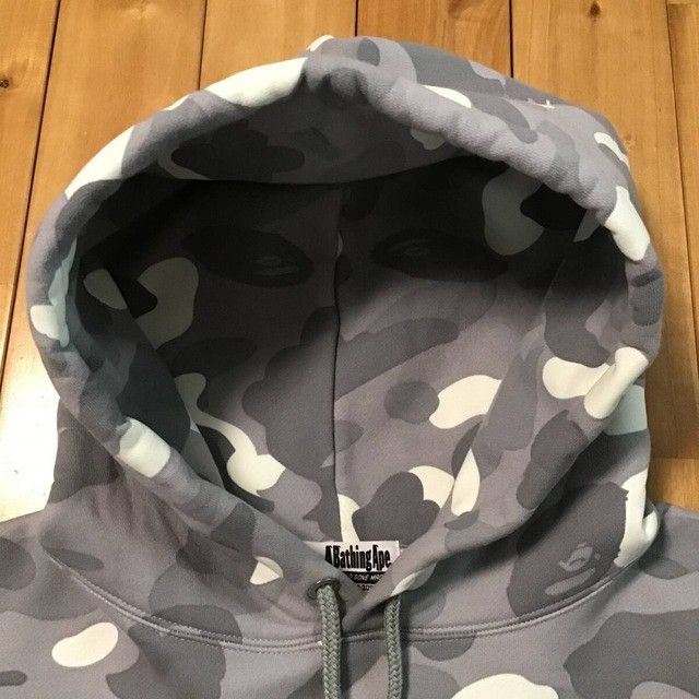 Bape 💫Glow in the dark💫 BAPE City camo pullover hoodie APE Size US L / EU 52-54 / 3 - 6 Thumbnail