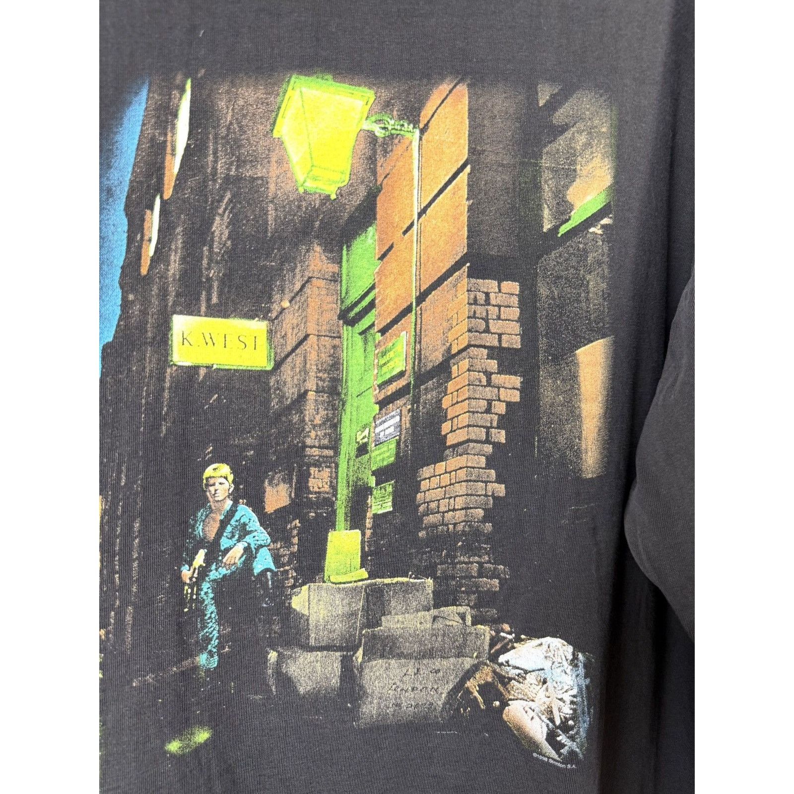 Band Tees Vintage 1998 David Bowie Ziggy Stardust Tour T Shirt Size US XL / EU 56 / 4 - 4 Thumbnail
