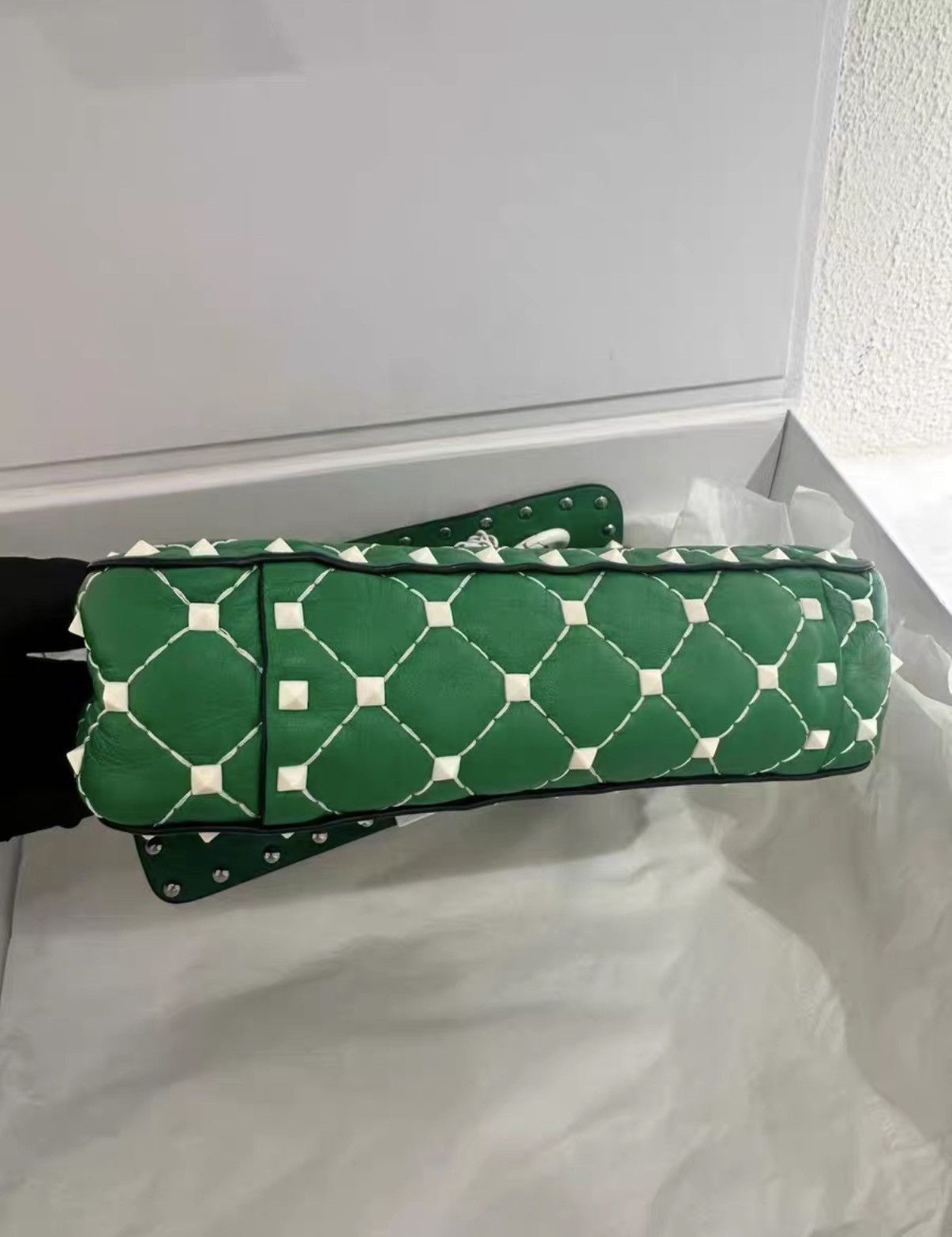 Valentino Valentino Rockstud green rivet chain bag J38 Size ONE SIZE - 5 Thumbnail