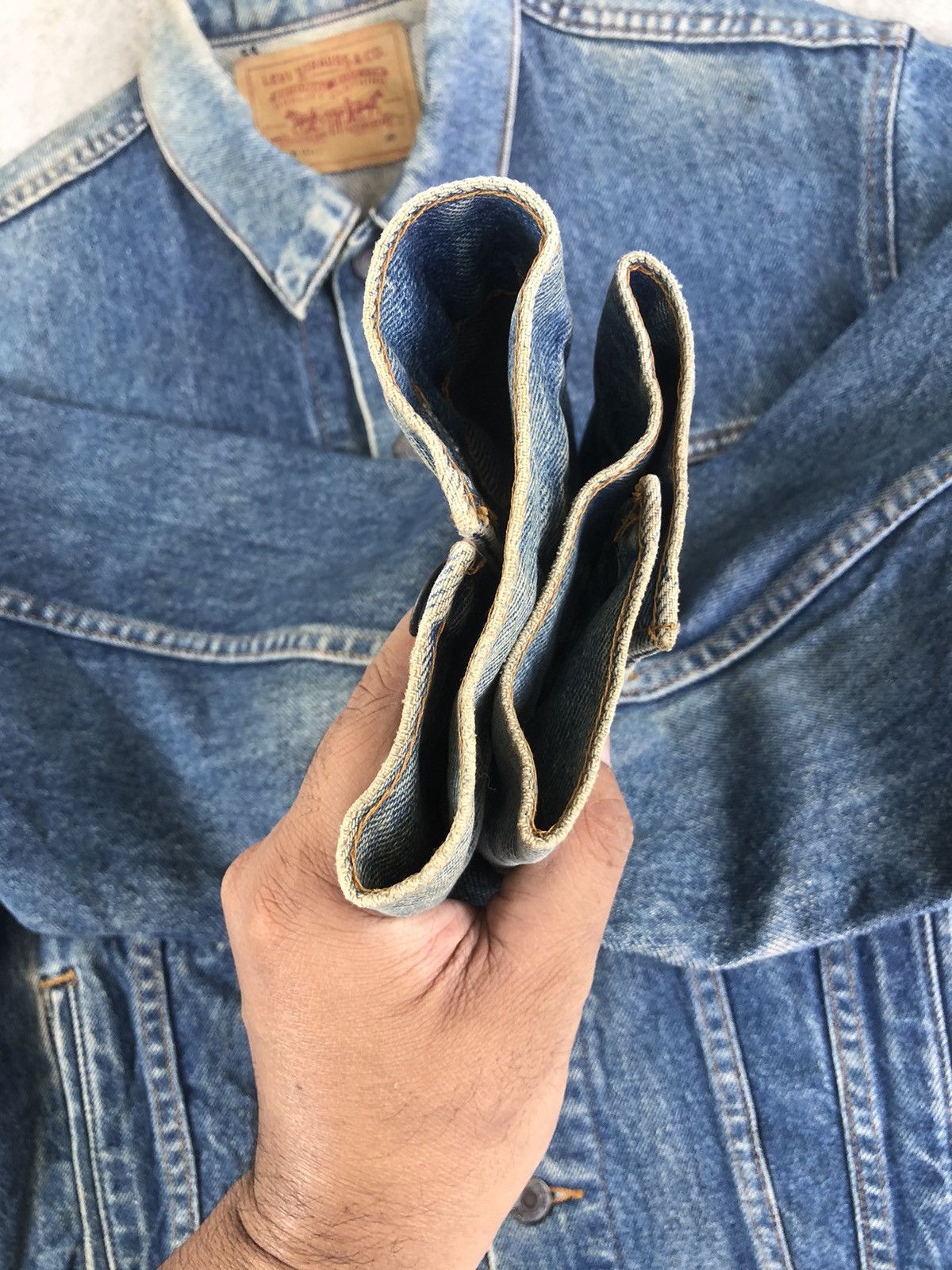 Levi's Vintage 80’s Levi’s Denim Jacket Distressed Stone Wash Size US M / EU 48-50 / 2 - 16 Thumbnail