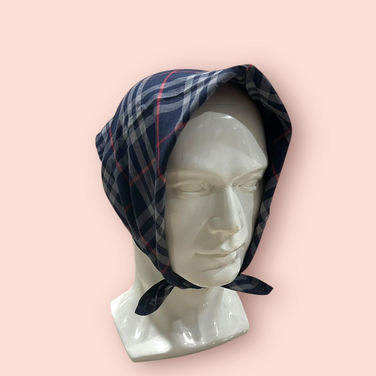 Burberry × Designer ICONIC BURBERRYS BLACK LABEL PLAID NOVA CHECK HANDKERCHIEF Size ONE SIZE - 15 Thumbnail