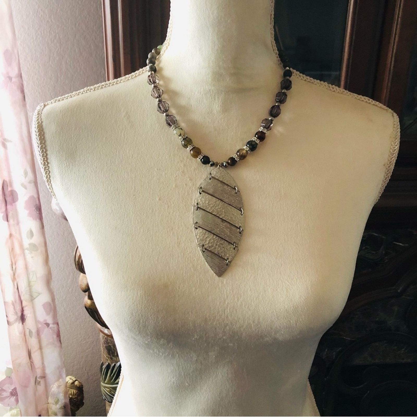 Handmade Handcrafted large articulated pendant genuine stone necklace Size ONE SIZE - 5 Thumbnail