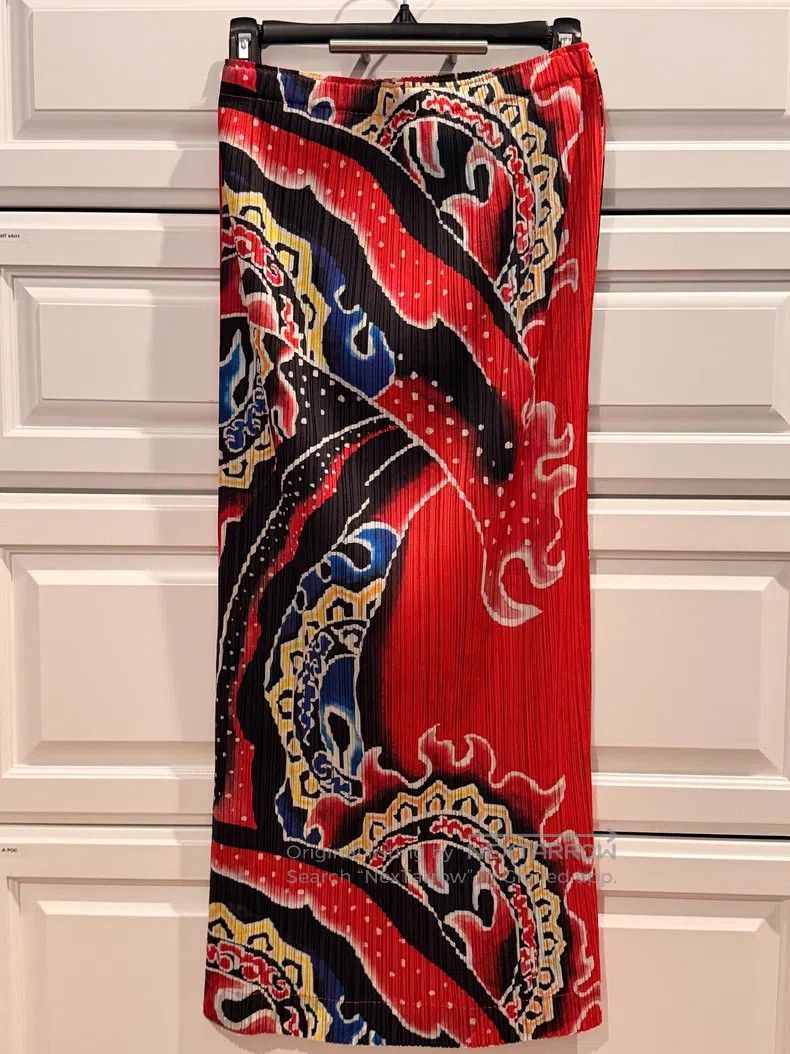 Issey Miyake Issey Miyake size:5 Best-selling Opera Mask Midi Skirt Size 22" - 2 Thumbnail