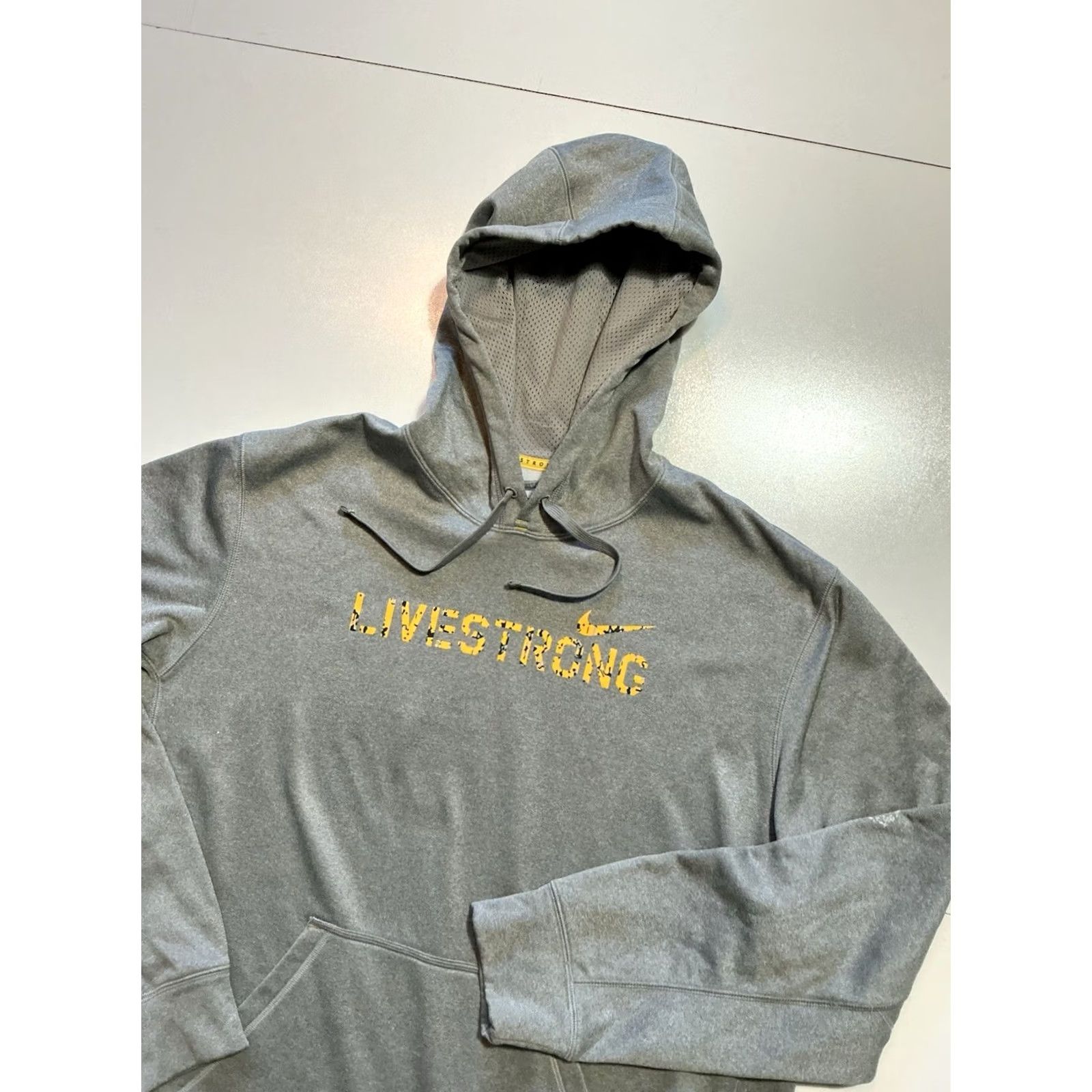 Nike Nike Therma Fit Livestrong Gray Fleece Pullover Hoodie XL Mens Size US XL / EU 56 / 4 - 3 Thumbnail