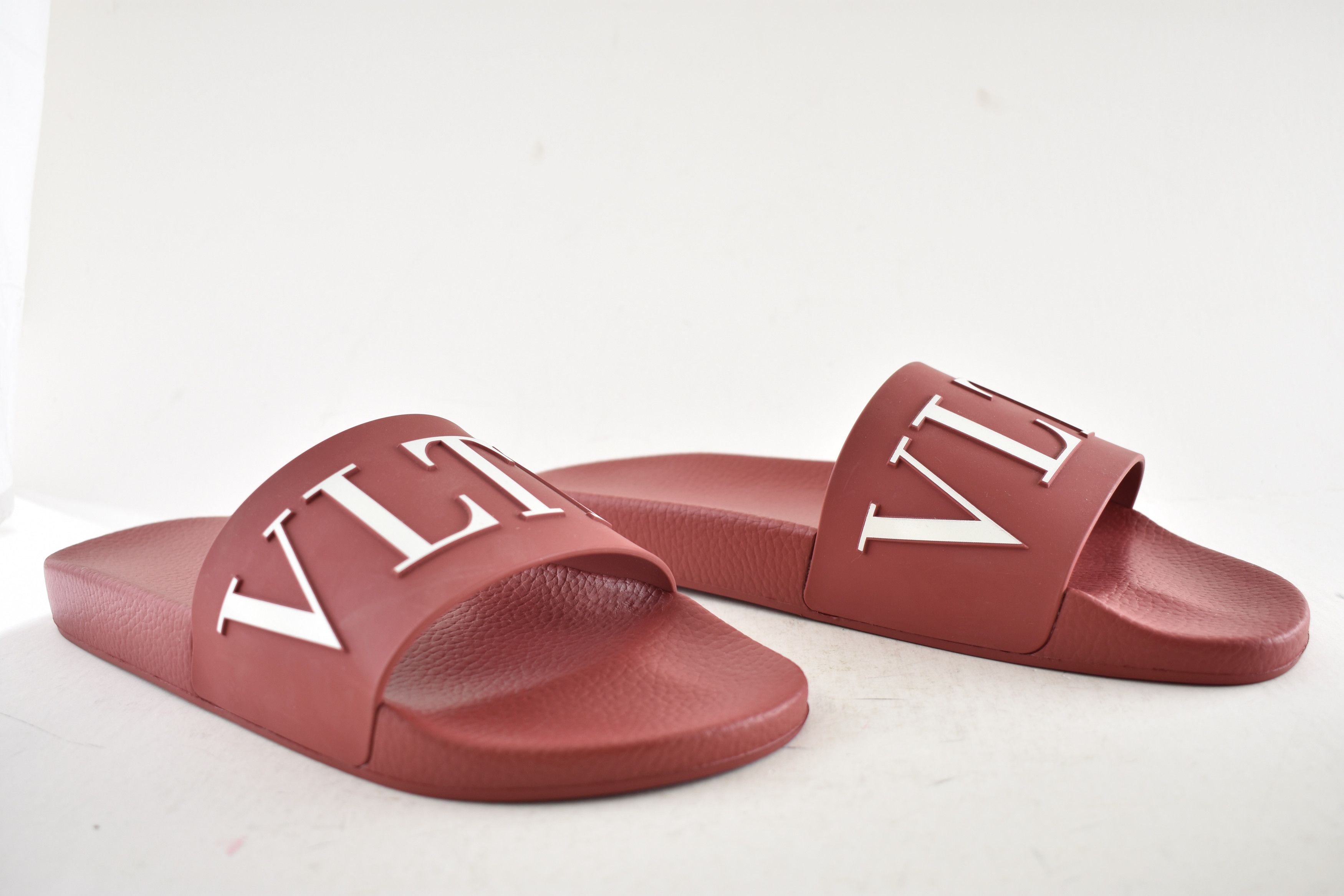 Valentino Garavani VLTN White Logo Rubber Pool Slide Sandal Flip 44 11 Size US 11 / EU 44 - 3 Thumbnail