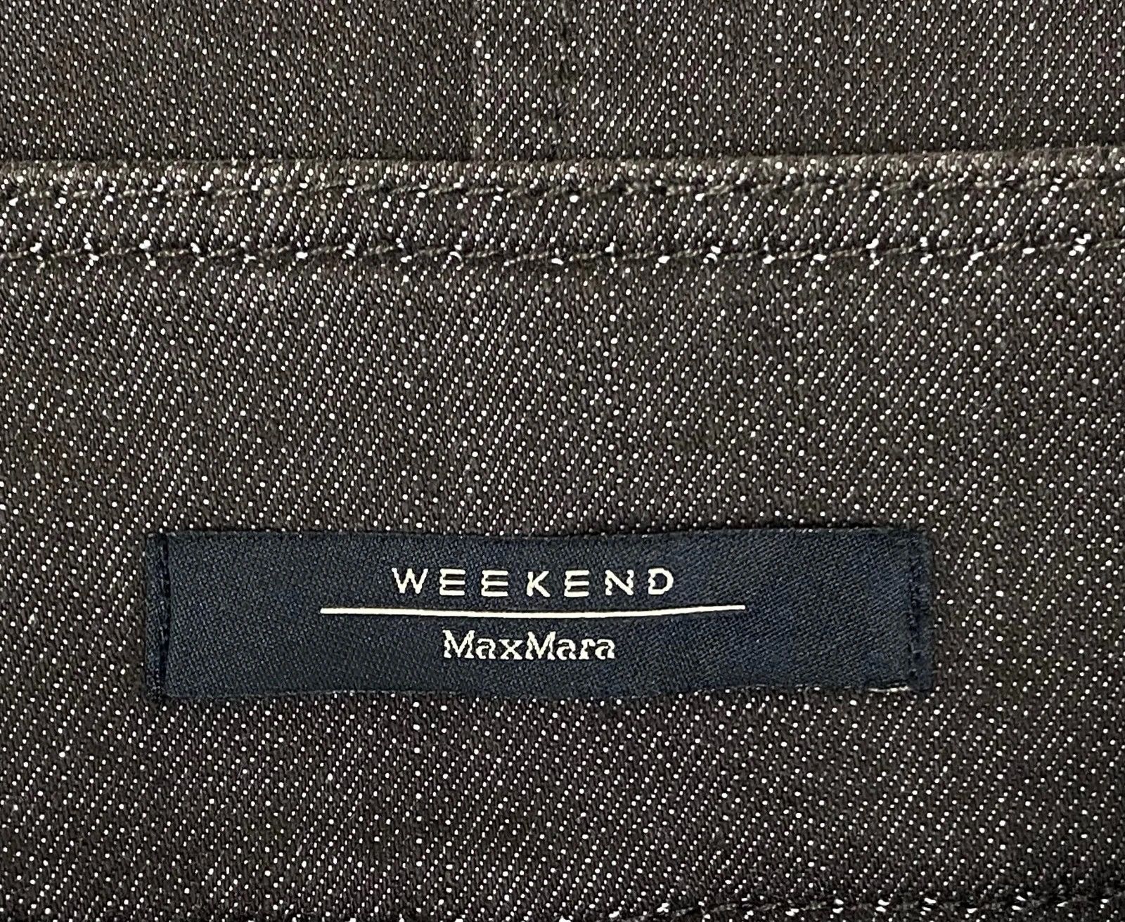 Weekend Max Mara Weekend Max Mara Denim Skirt Midi Embroidery Logo size UK10 Size 28" / US 6 / IT 42 - 9 Thumbnail