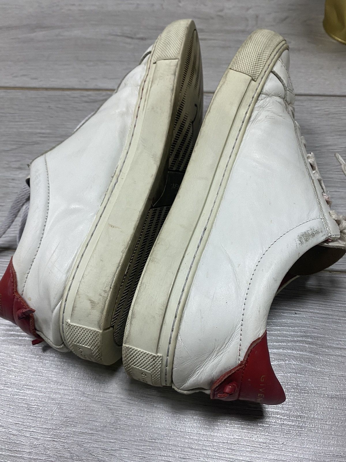 Givenchy GIVENCHY URBAN STREET LOW SNEAKER WHITE & RED Size US 7 / EU 40 - 10 Thumbnail