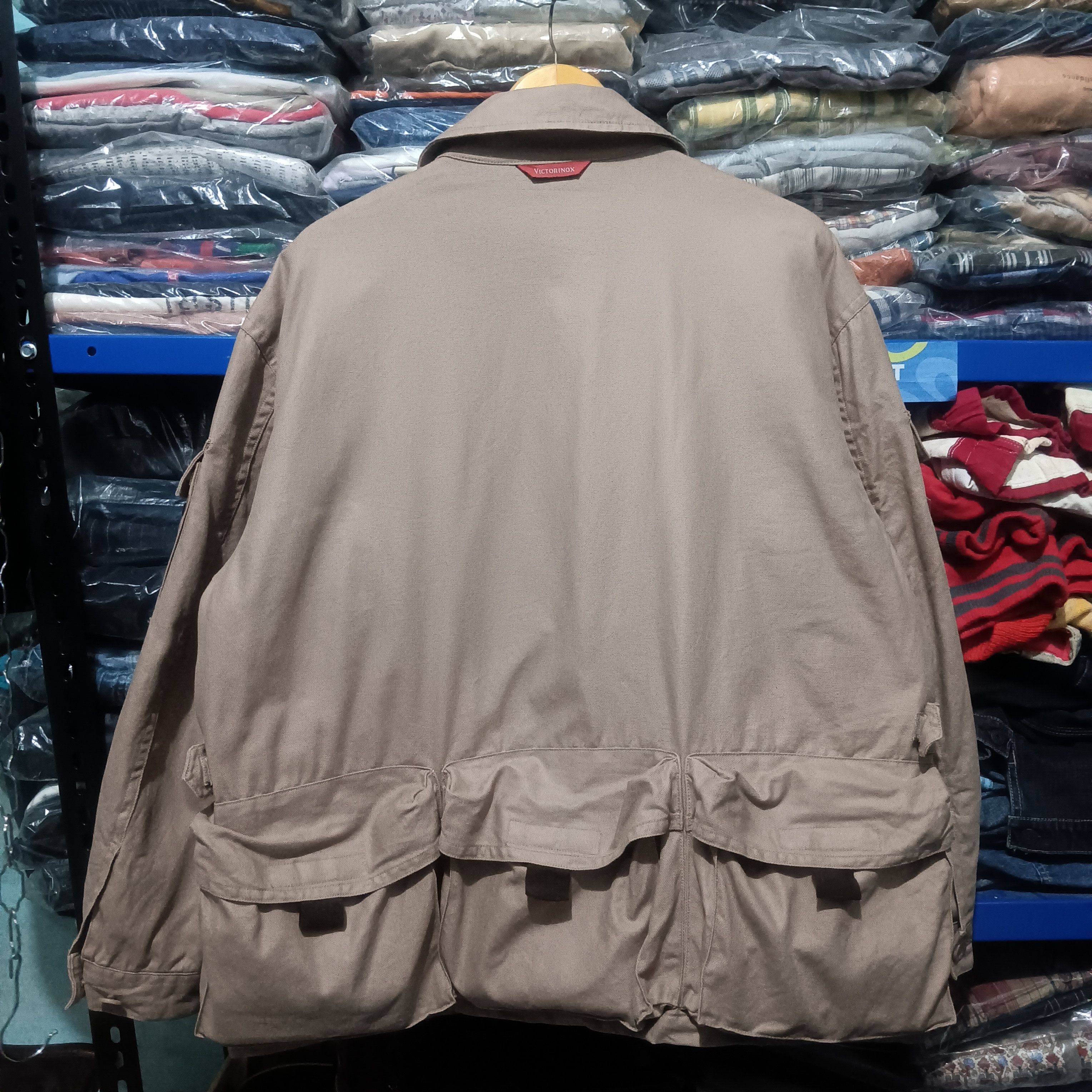 Final Home Vintage Victorinox medical hunting jacket Size US XL / EU 56 / 4 - 7 Thumbnail
