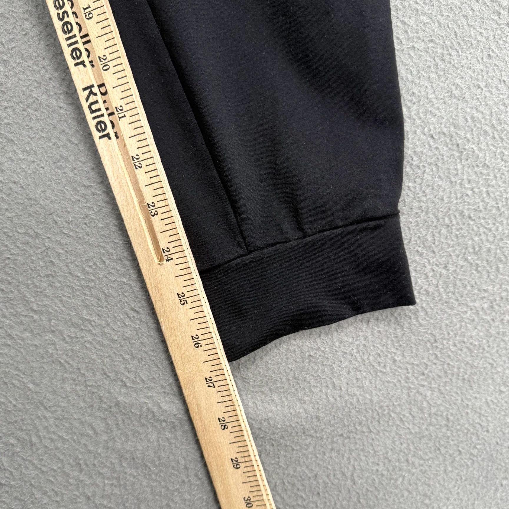 Vintage Public Rec Pants Mens 30x30 Jogger Black Nylon Spandex Elastic Waist Pockets Zip Pocket Tapered Athleisure Jogger Pants Mens 30 Regular Size US 30 / EU 46 - 7 Thumbnail