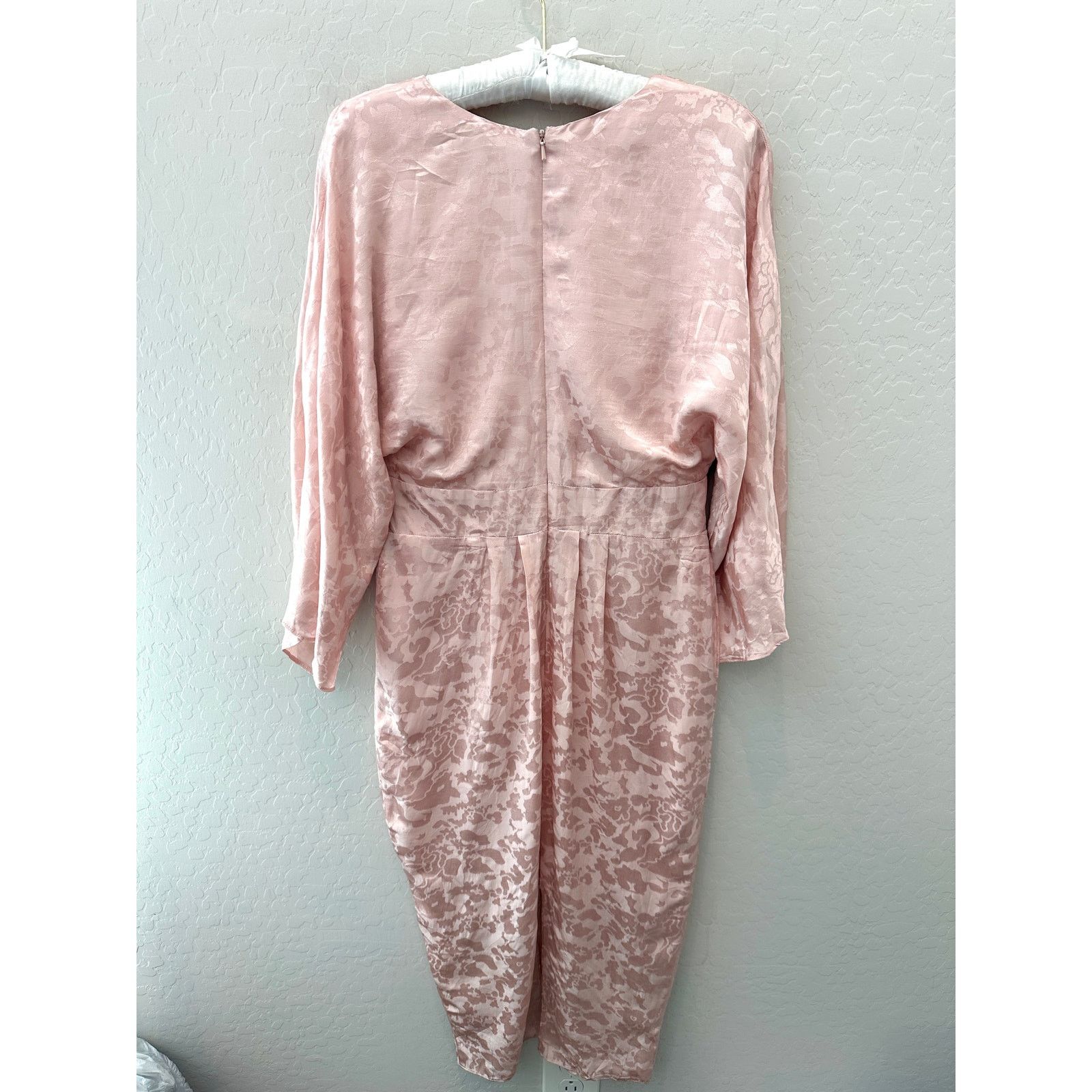 Asos ASOS | Pink Floral Jacquard V-neck Kimono Sleeve Midi Dress Size M / US 6-8 / IT 42-44 - 7 Thumbnail