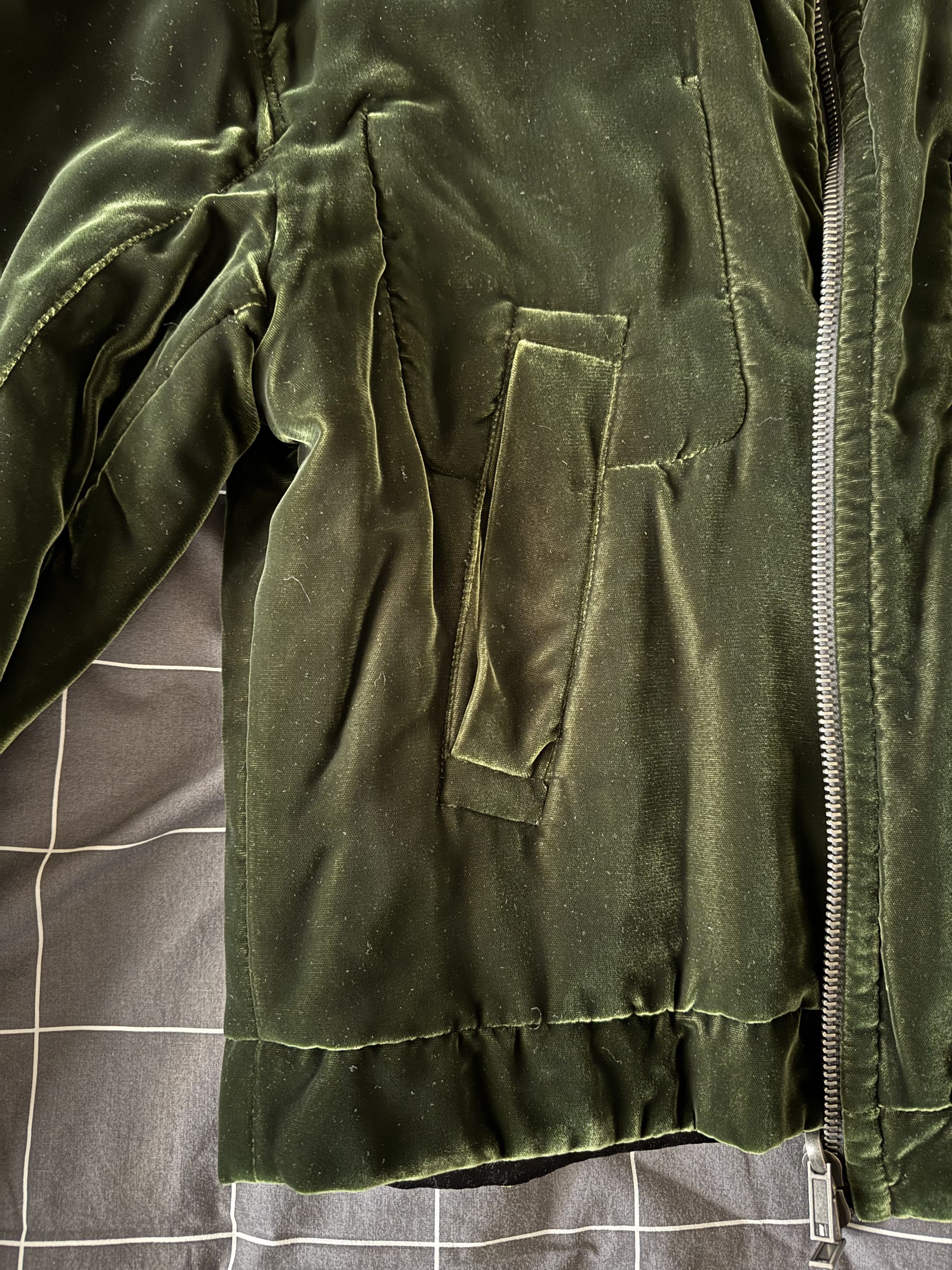 Haider Ackermann Reversible Green Velvet Bomber Size US L / EU 52-54 / 3 - 6 Thumbnail