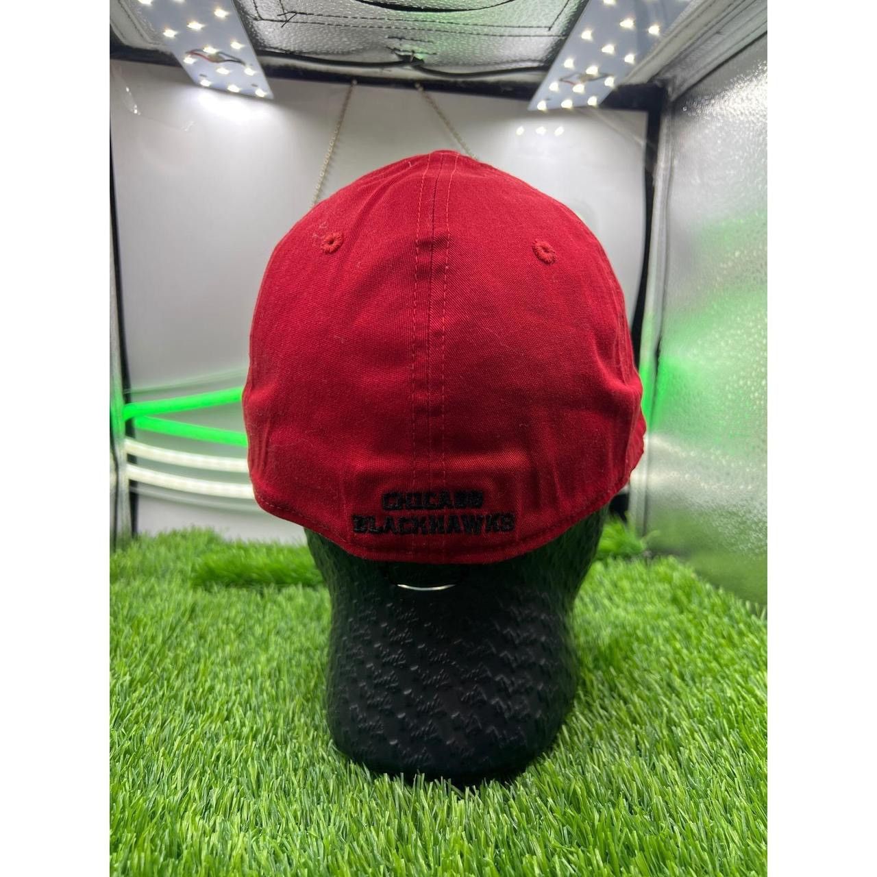 New Era Chicago Blackhawks NHL Hat Mens Red White Black Adjustable Size ONE SIZE - 3 Thumbnail