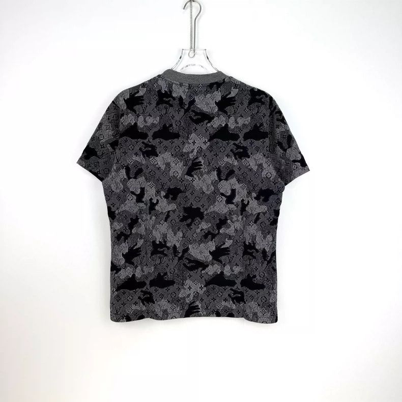 Louis Vuitton Louis Vuitton Dark blue short sleeve T-shirt with full logo Size US L / EU 52-54 / 3 - 4 Thumbnail