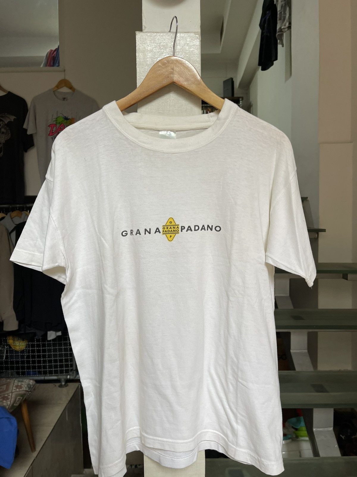 Vintage Vintage Grana Padano Cheese t shirt Size US L / EU 52-54 / 3 - 1 Thumbnail