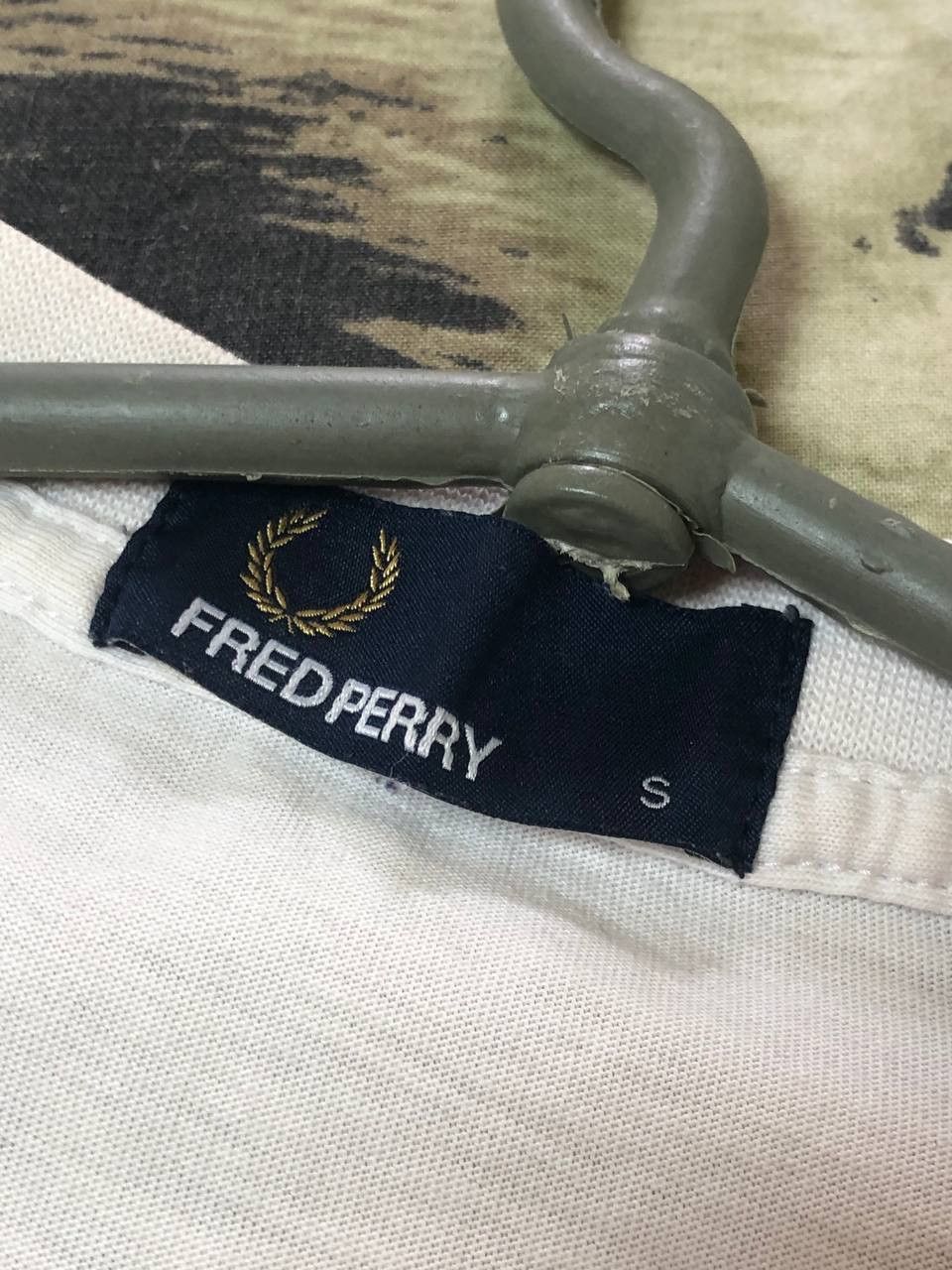 Fred Perry T-Shirt Fred Perry luxury streetwear logo vintage Y2K Size US S / EU 44-46 / 1 - 2 Thumbnail