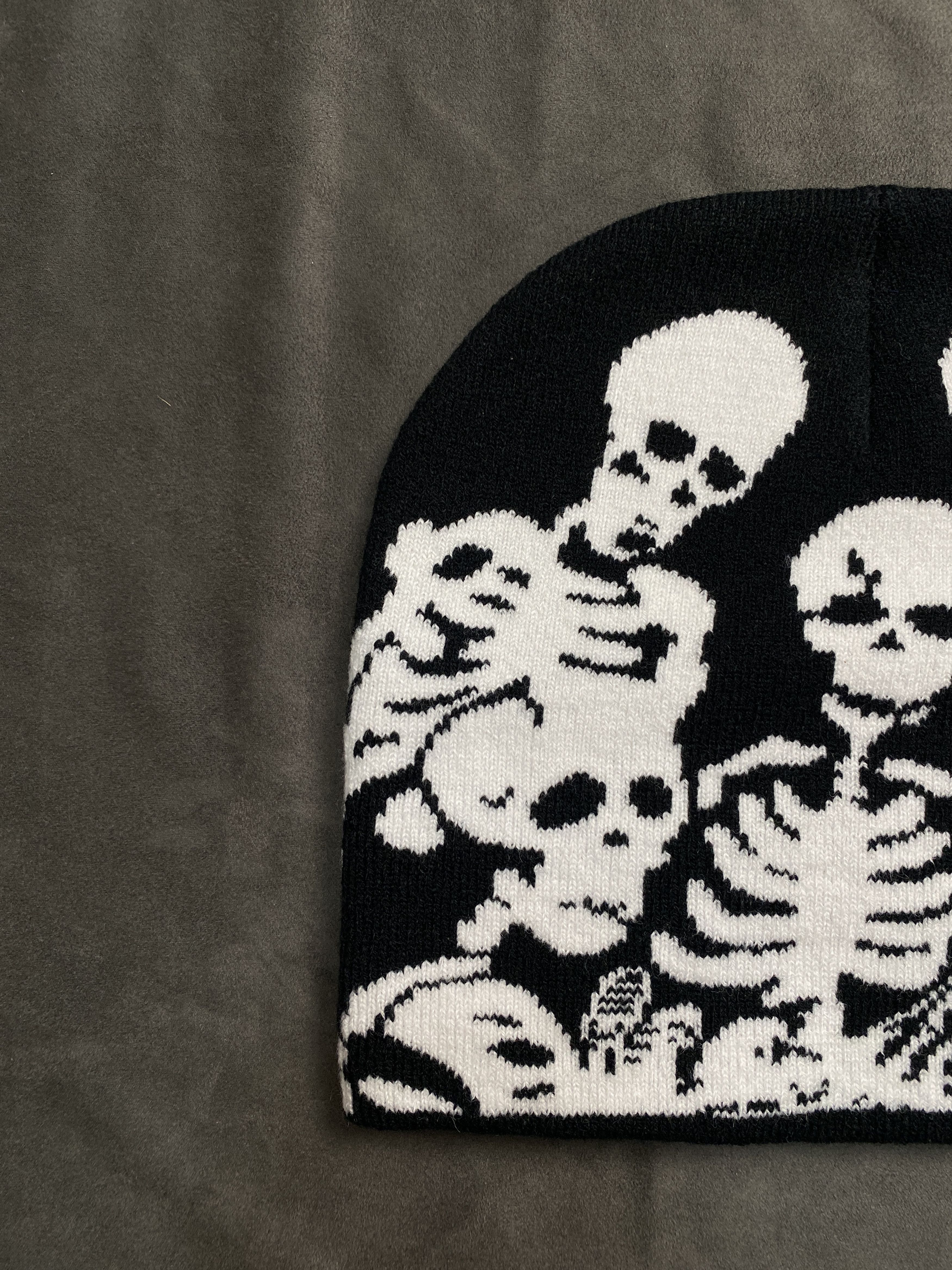 Japanese Brand Deadstock Skeleton Graphic No Cuff Knit Black Beanie OS Size ONE SIZE - 2 Thumbnail