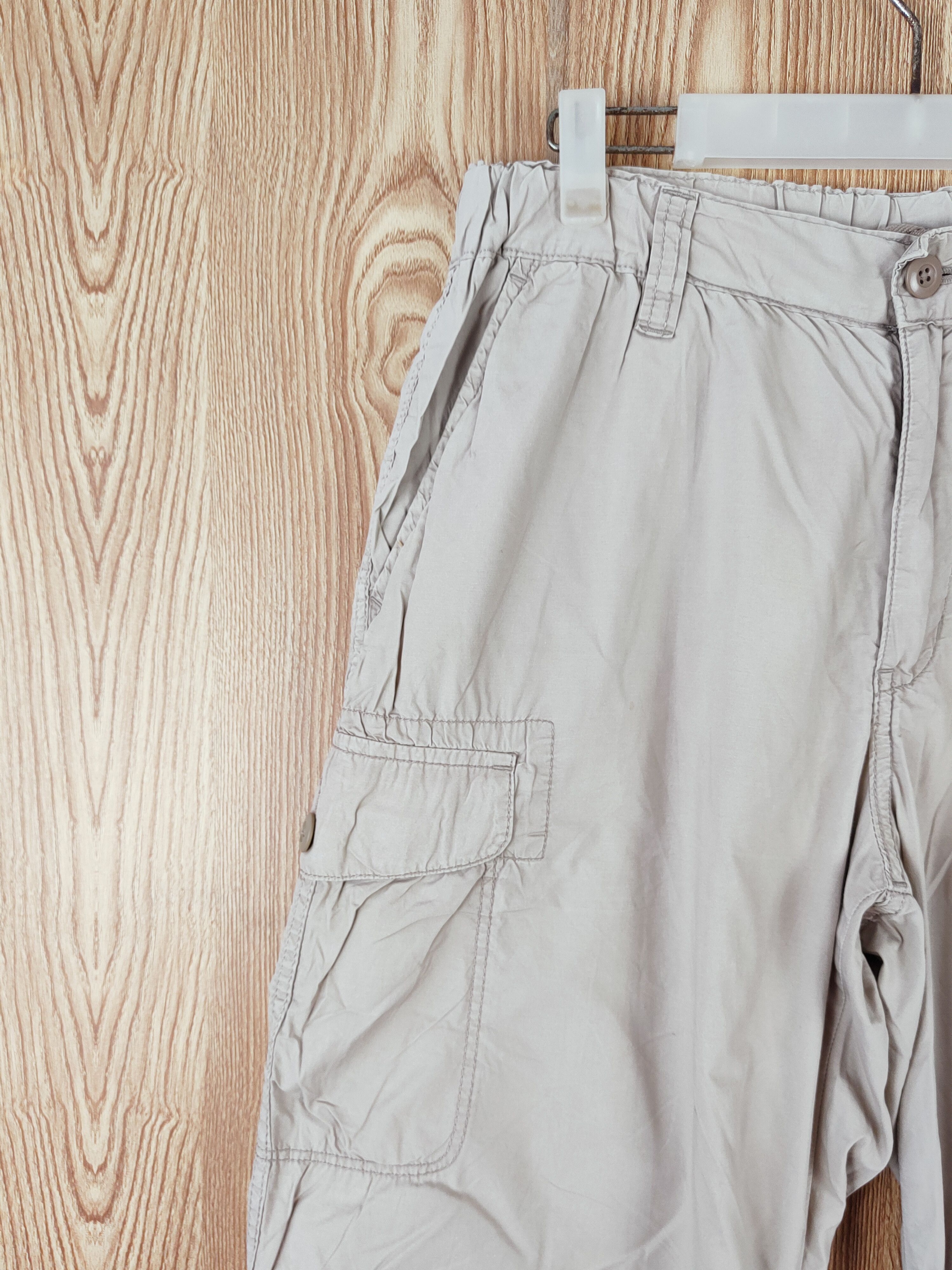 Japanese Brand Uniqlo Beige Multipocket Short Pants #W285 Size US 29 - 3 Thumbnail