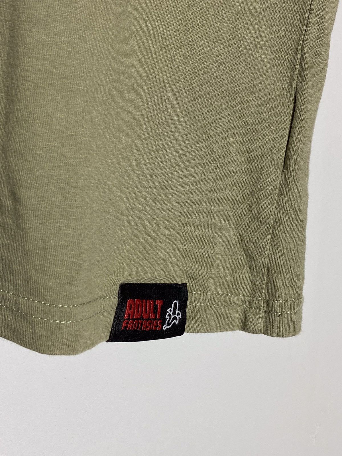 Vintage Vintage y2k Get a job hype streetwear adult crazy humor tee Size US M / EU 48-50 / 2 - 5 Thumbnail
