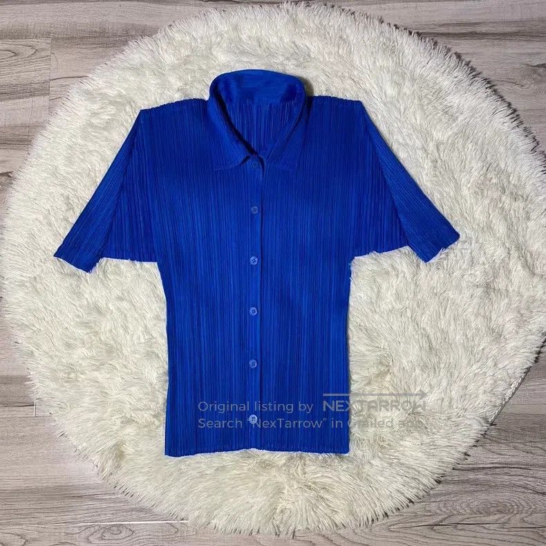 Issey Miyake Issey Miyake Electric Blue Klein Blue Short Sleeve Size L / US 10 / IT 46 - 2 Thumbnail