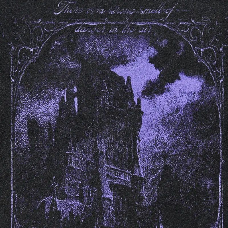 Japanese Brand Purple Graphic Horror Castle T Shirt Size US M / EU 48-50 / 2 - 3 Thumbnail