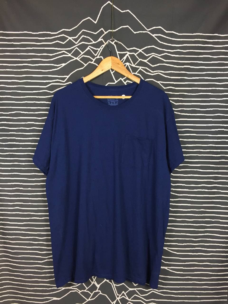 Fruit Of The Loom × Vintage Vtg FOTL Plain Blank Casual Essential Pocket Tee Size US XXL / EU 58 / 5 - 1 Thumbnail