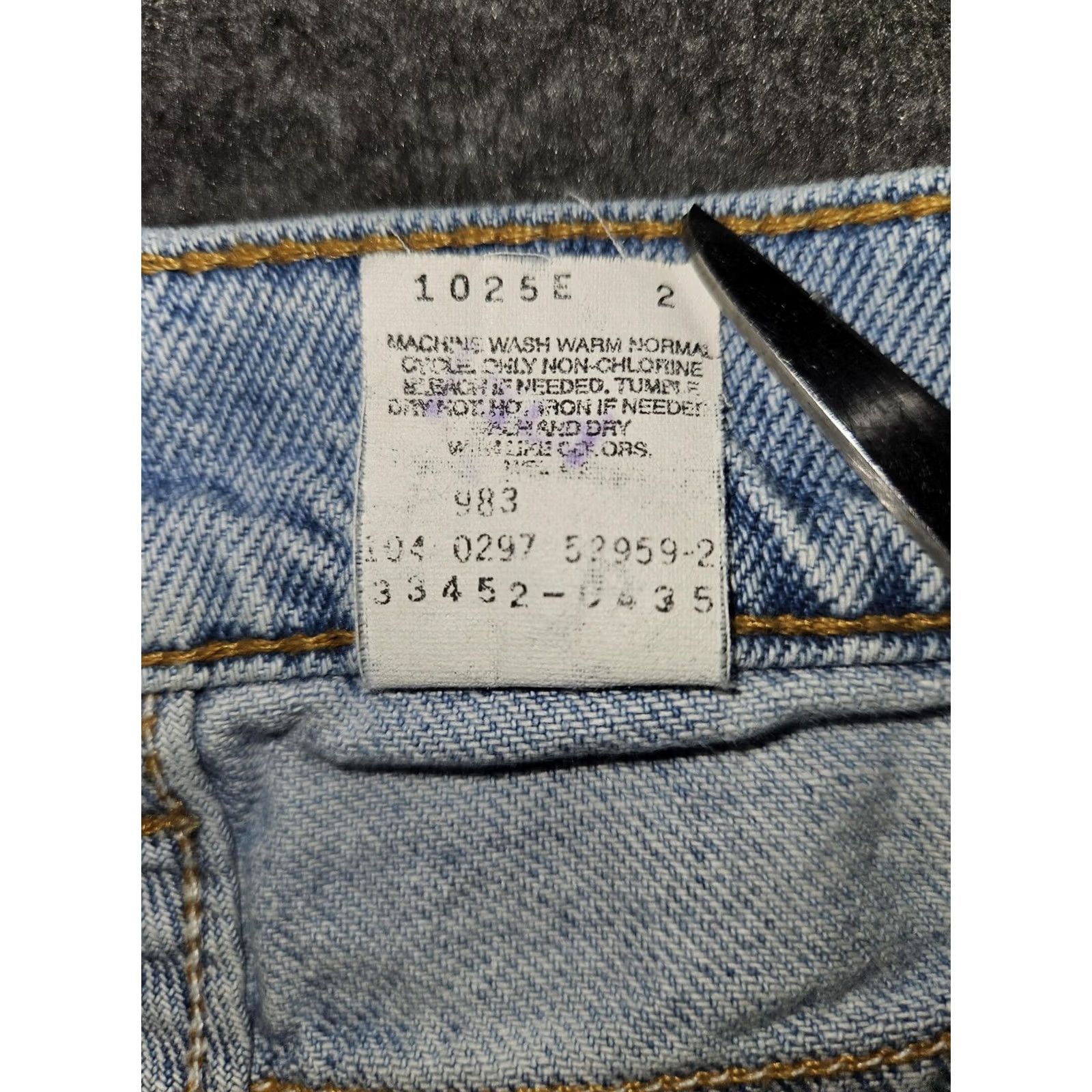 Levi's VINTAGE Levi's Denim Shorts Juniors 16 Slim Light Wash 90s Orange Tab 5 Pocket Women Jeans Bermuda Blue 100% Cotton Slim Mens Girls Size 38" / US 16 / IT 52 - 3 Thumbnail