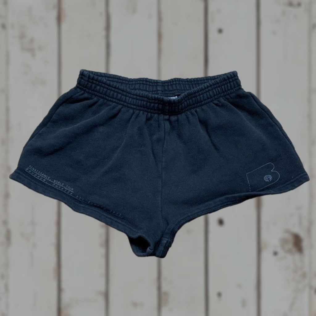 Vintage Beyoncé THIQUE Black Bermuda Shorts Women M Medium Official Renaissance World Tour Black Shorts Womens M Size 32" / US 10 / IT 46 - 1 Thumbnail