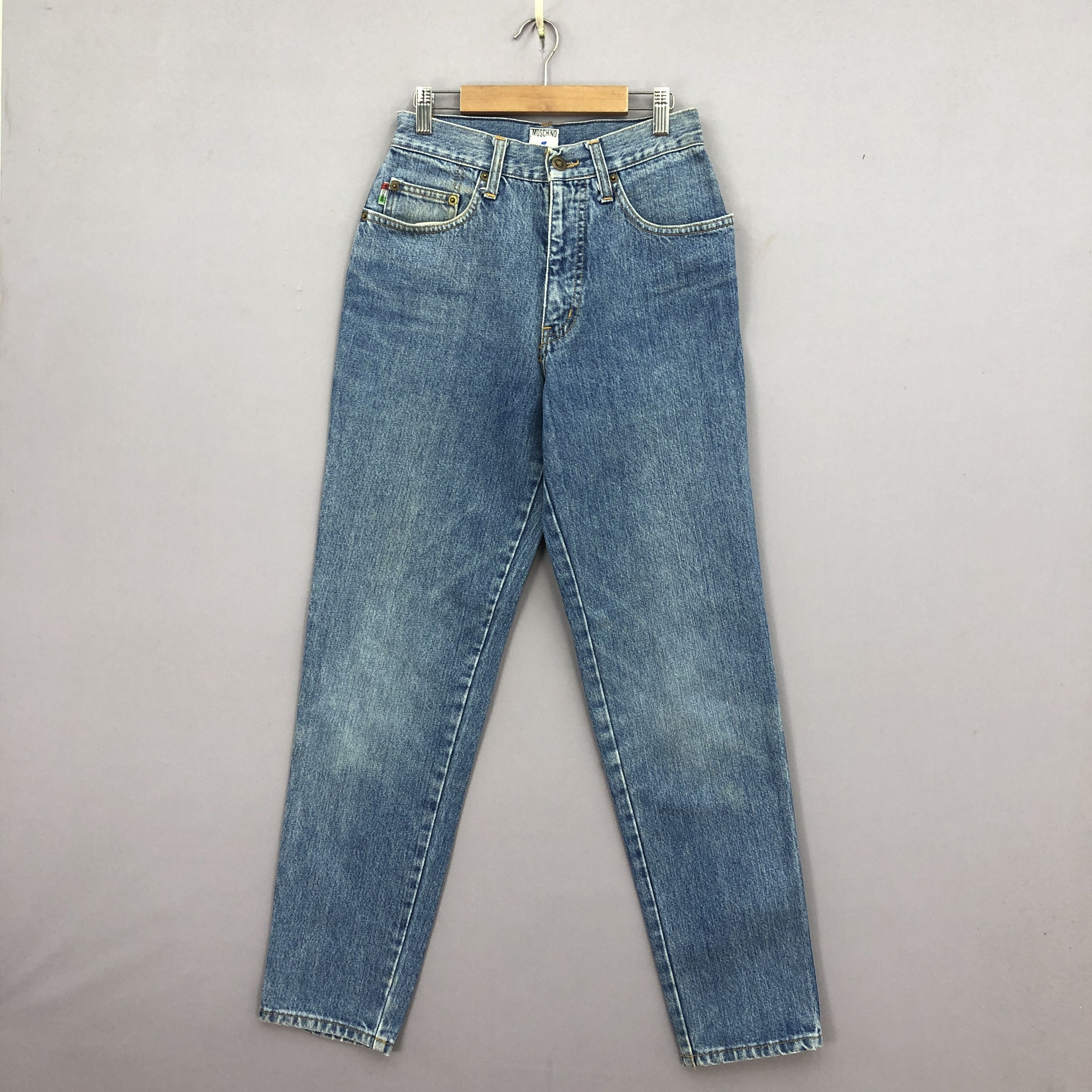 Moschino Vintage Moschino Hourglass Jeans Light Wash Denim BS45613 Size 24" / US 00 / IT 34 - 1 Thumbnail