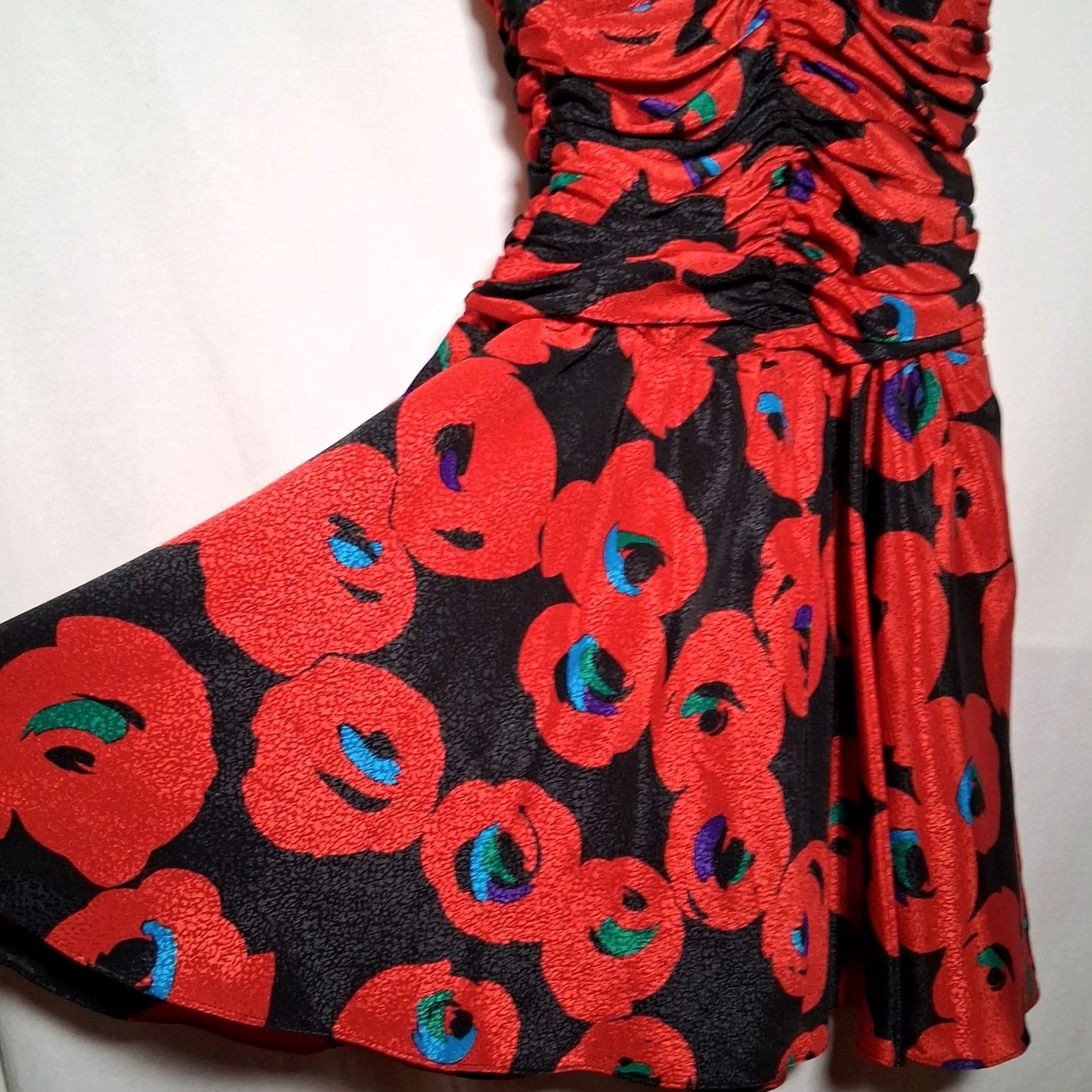 Vintage VINTAGE Apostrophe 1980s Party Dress Red Black Floral Satin Sleeveless Satin Spaghetti Straps Party Dress 13/14 Adults Girls Womens Size XL / US 12-14 / IT 48-50 - 6 Thumbnail
