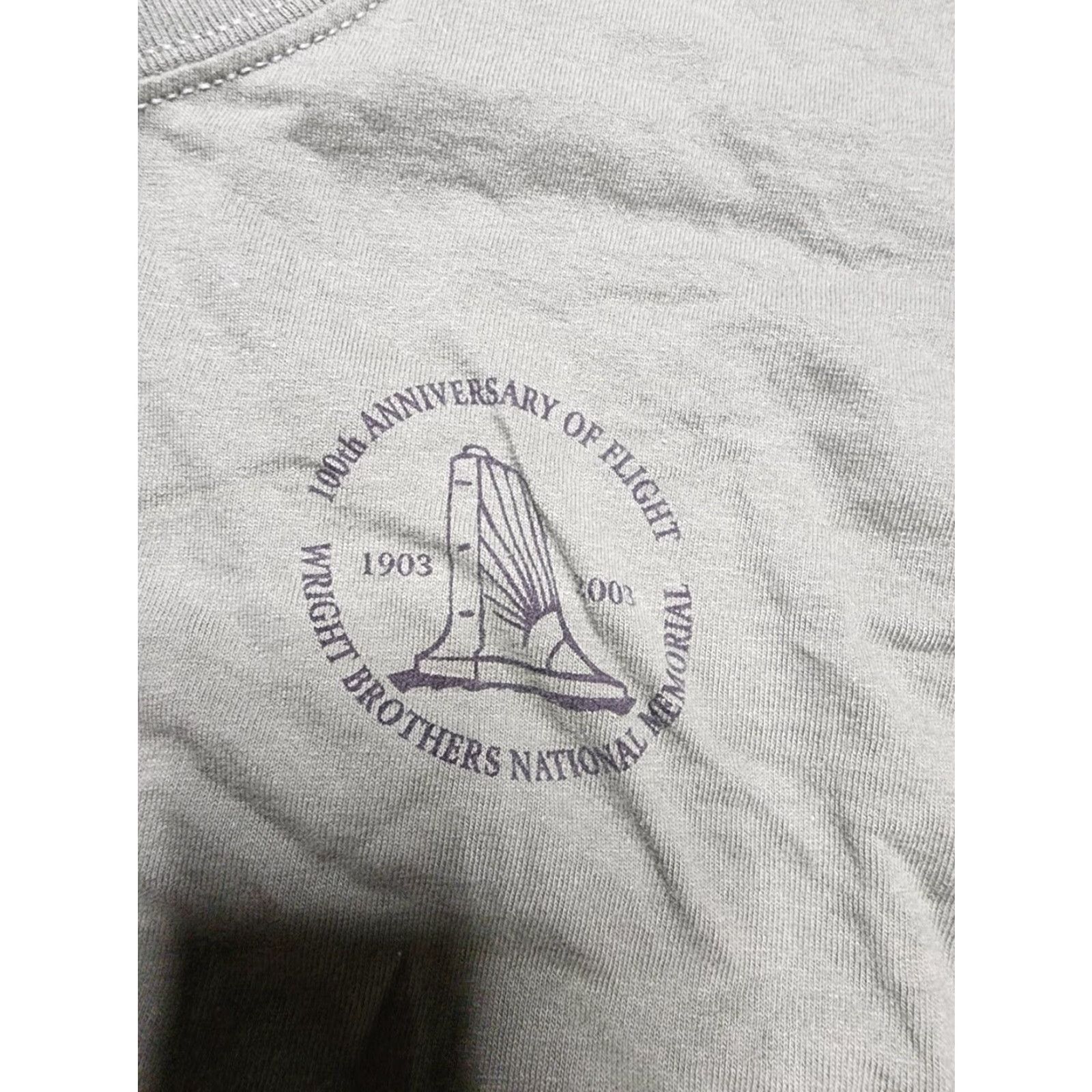Gildan VINTAGE Gildan Mens XL Green Wright Brothers National Memorial T Shirt 100 Anniversary NC Size US XL / EU 56 / 4 - 3 Thumbnail