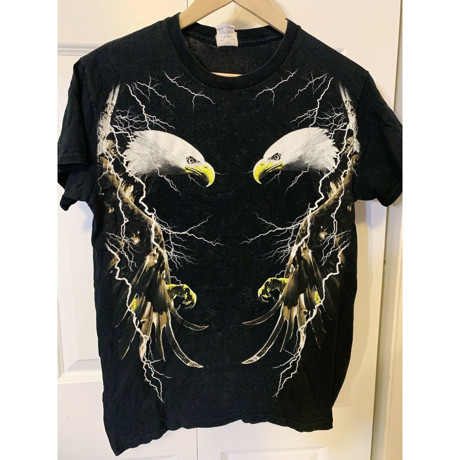 Gildan Vtg Bald Eagle Lightning Storm T Shirt Distressed Gildan Tag Size US S / EU 44-46 / 1 - 3 Thumbnail