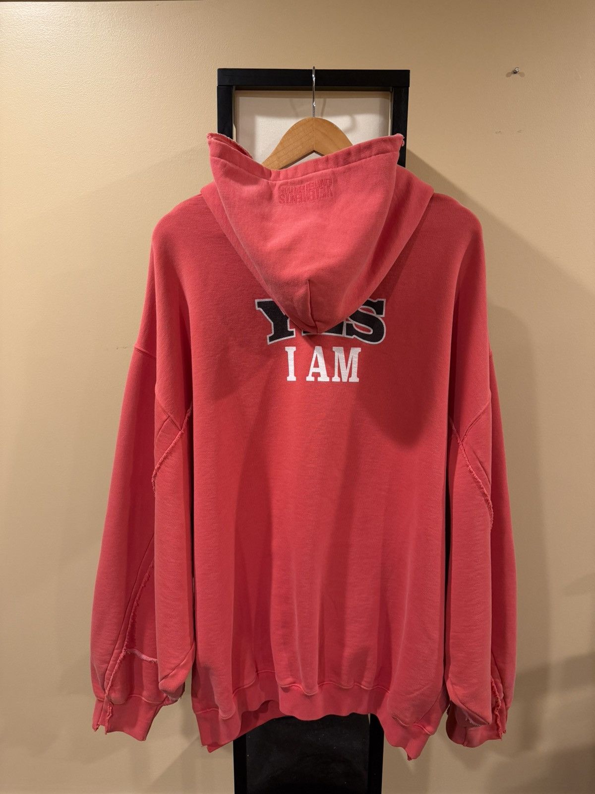 Vetements Vetements Reconstructed Fan Yes I Am Print Red Zip Up Hoodie Size US S / EU 44-46 / 1 - 2 Thumbnail