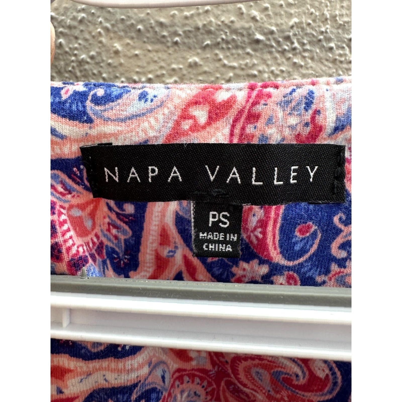 Vintage Napa Valley Womens Blouse Petite Small Pink Blue Geometric 3/4 Sleeve Gems Knit? (Wait) Size S / US 4 / IT 40 - 5 Thumbnail