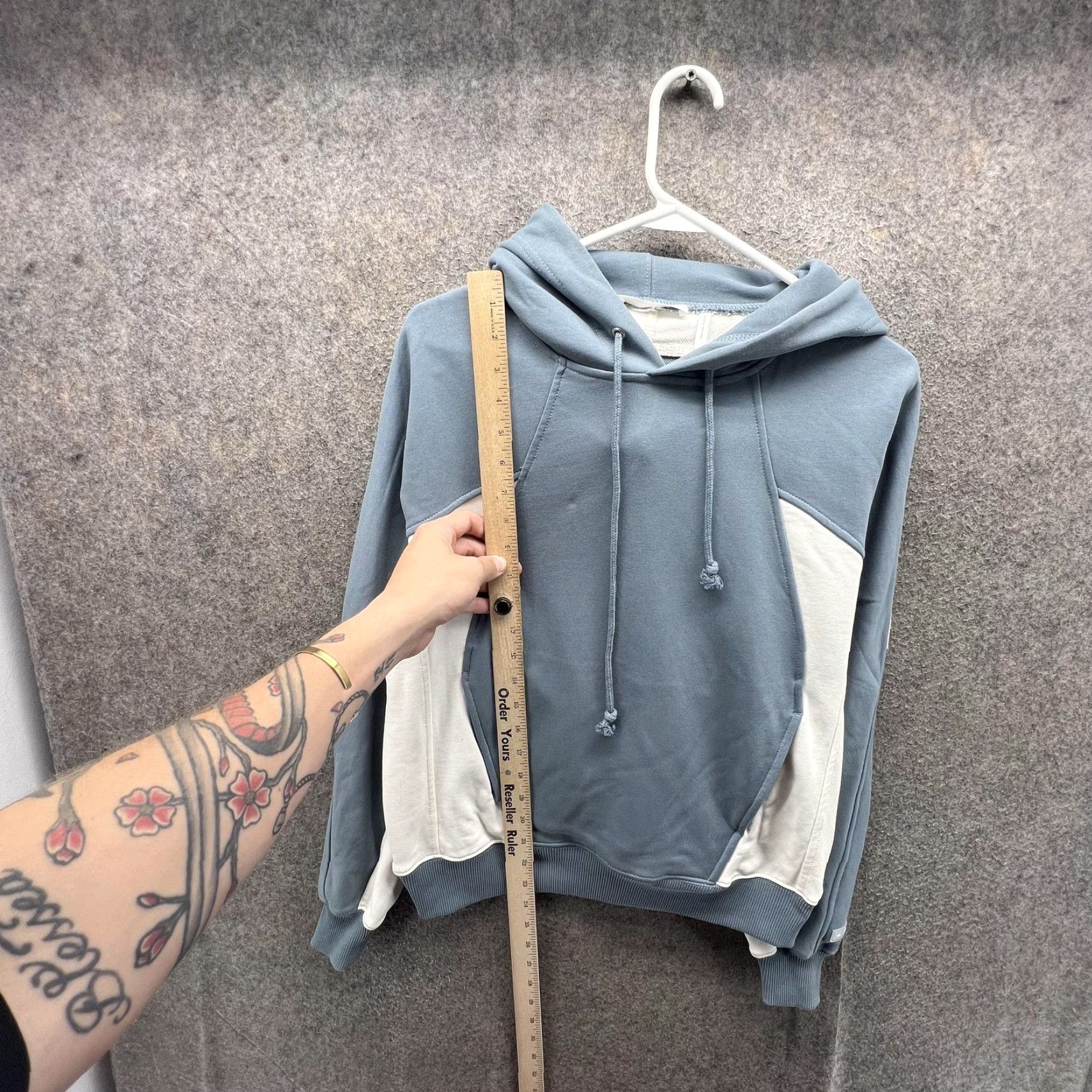 Helmut Lang Helmut Lang Hoodie Womens XS Blue Colorblock Fleece Raglan Pockets Pullover Size XS / US 0-2 / IT 36-38 - 3 Thumbnail