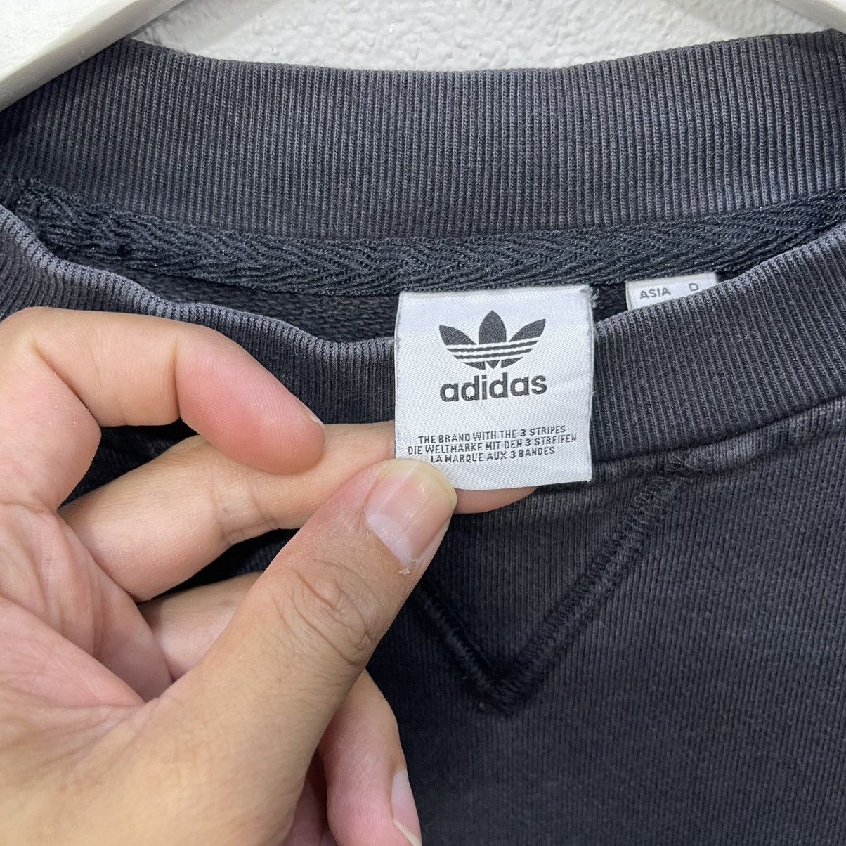 Adidas Adidas y2k stripe sweatshirt baggy logo embroidery nice🔥 Size S / US 4 / IT 40 - 6 Thumbnail