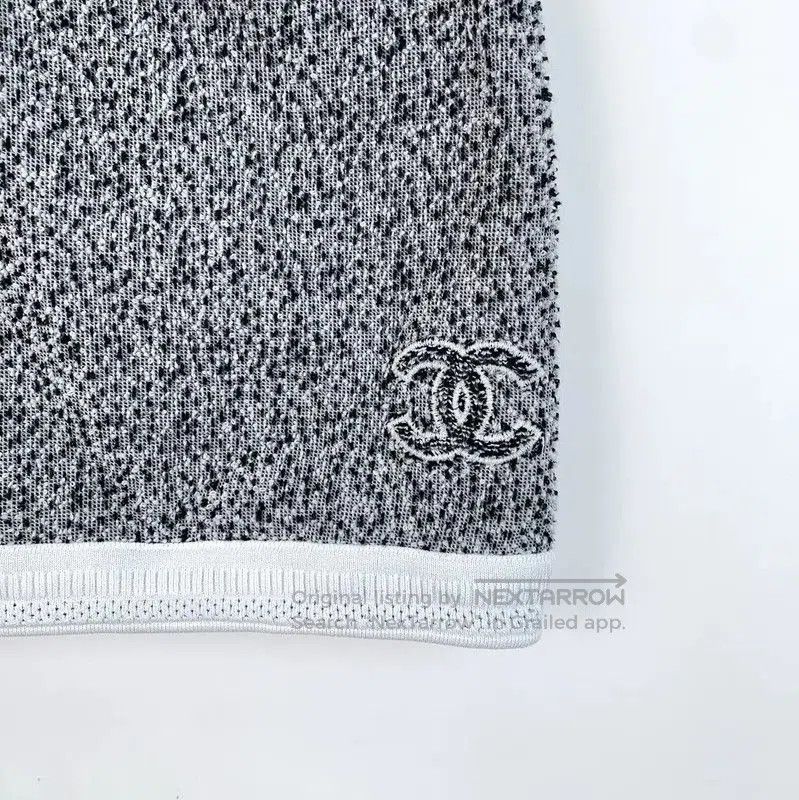 Chanel Chanel Gray Women's Mini Skirt . Size 22" - 4 Thumbnail