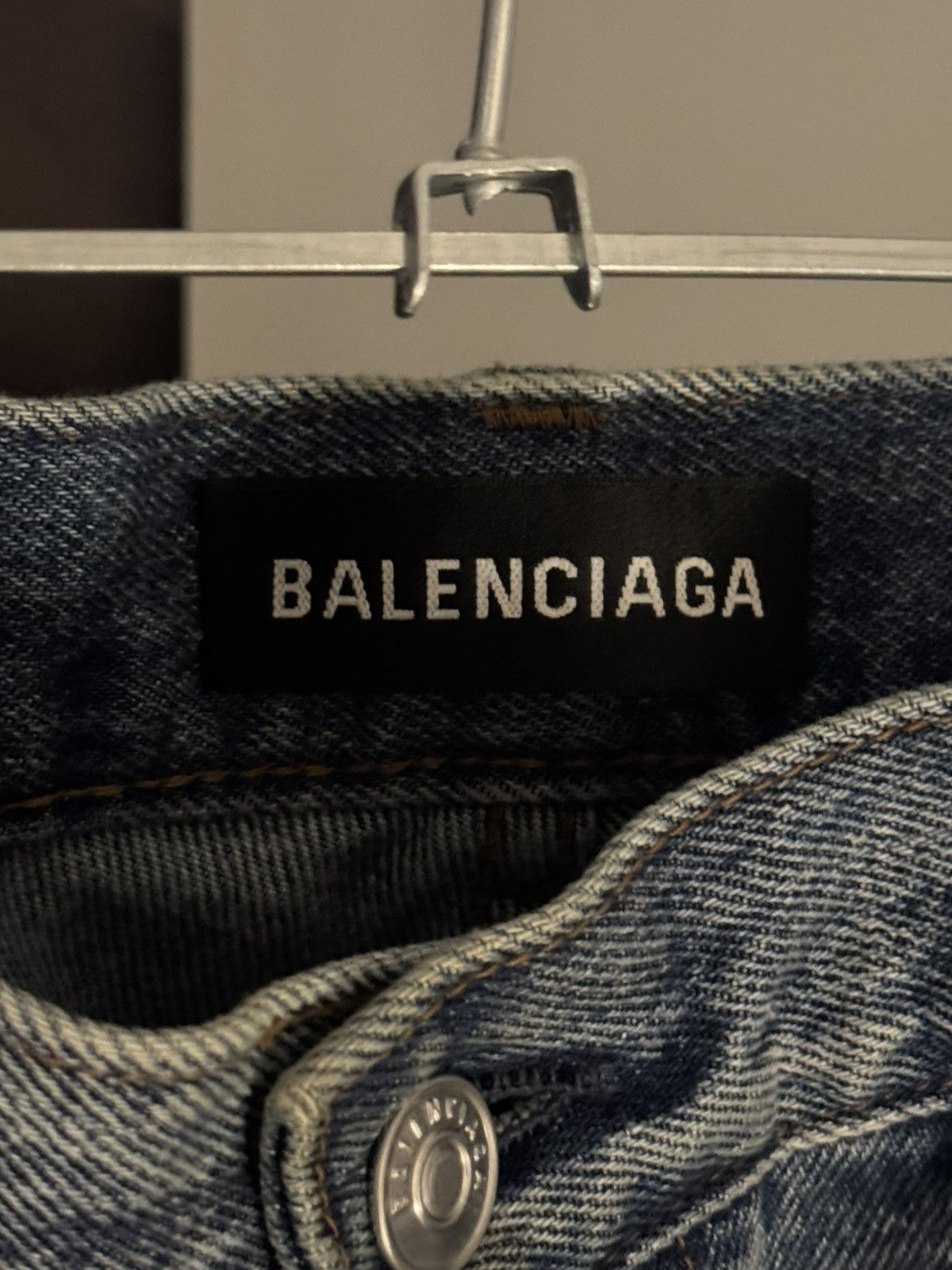 Balenciaga ✅Balenciaga Distressed blue jeans 32 Size US 32 / EU 48 - 3 Thumbnail