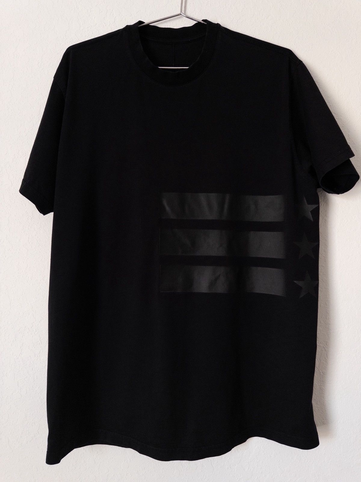 Givenchy Givenchy Oversized Stars Flag Tee Size US S / EU 44-46 / 1 - 1 Thumbnail
