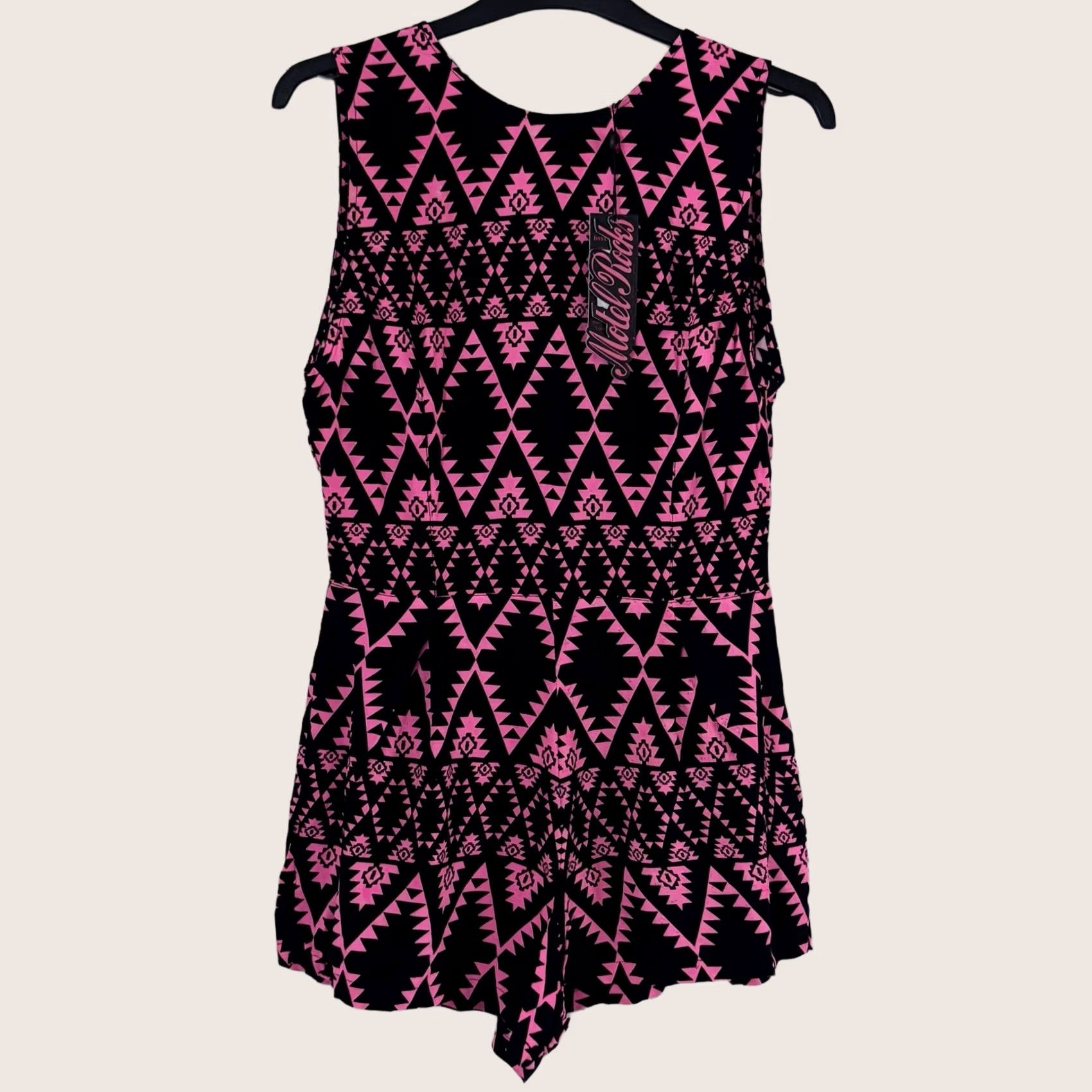 Vintage Motel Rocks Playsuit XS Size New With Defect Pattern Aztec Black Neon Pink Size 26" / US 2 / IT 38 - 1 Thumbnail