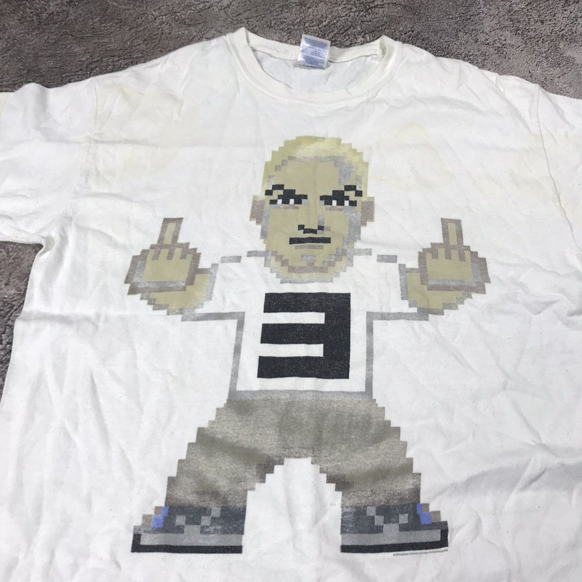 Band Tees VINTAGE Y2K EMINEM TOUR RAP BAND TEE WEMBLEY 2014 FACE Size US M / EU 48-50 / 2 - 2 Thumbnail
