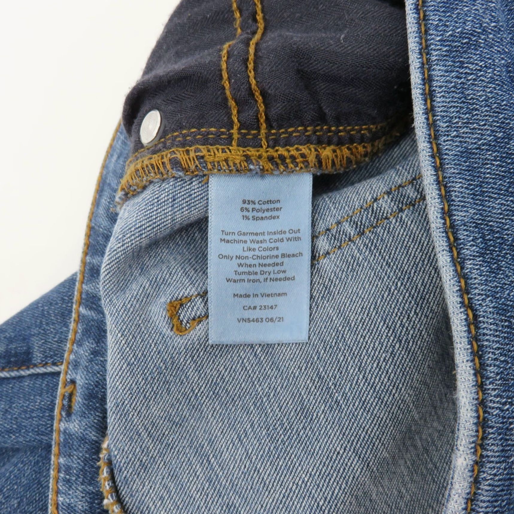 Talbots Talbots Women Jeans 6 Bootcut Barely Boot 5-Pocket Denim Blue Cotton Blend Pocket Pockets Solid Regular Vintage No White? Size 28" / US 6 / IT 42 - 7 Thumbnail