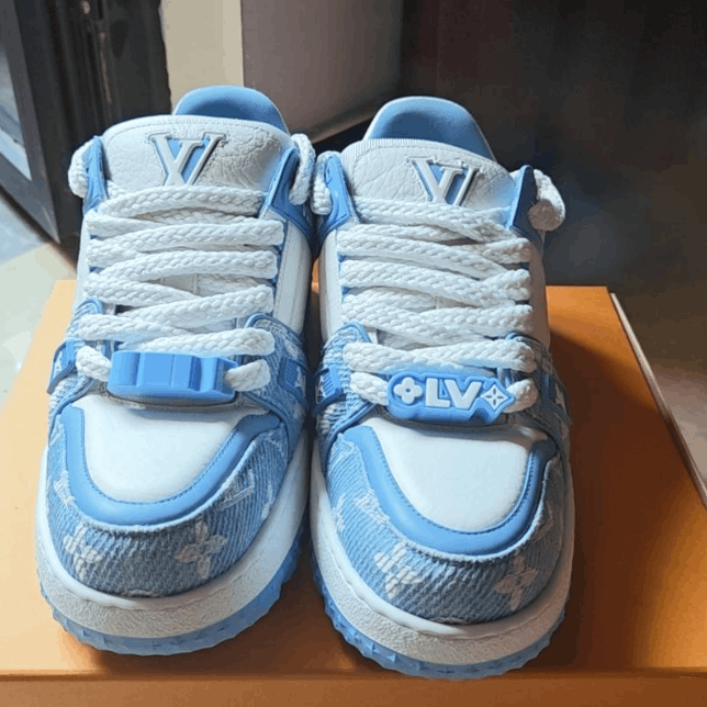 Louis Vuitton Louis Vuitton low-top sneakers Size US 9 / EU 42 - 3 Thumbnail