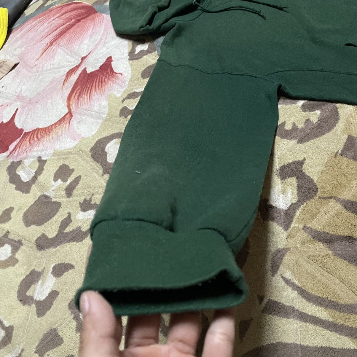 Russell Athletic Vintage 90s Russell Athletic Green sun faded Hoodie Size US M / EU 48-50 / 2 - 7 Thumbnail