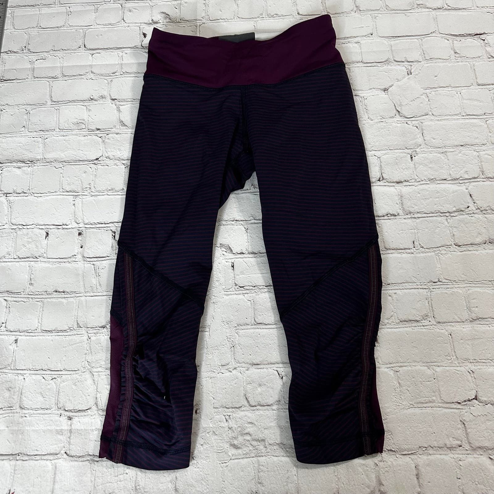 Lululemon lululemon leggings size 2 Size 26" / US 2 / IT 38 - 1 Thumbnail